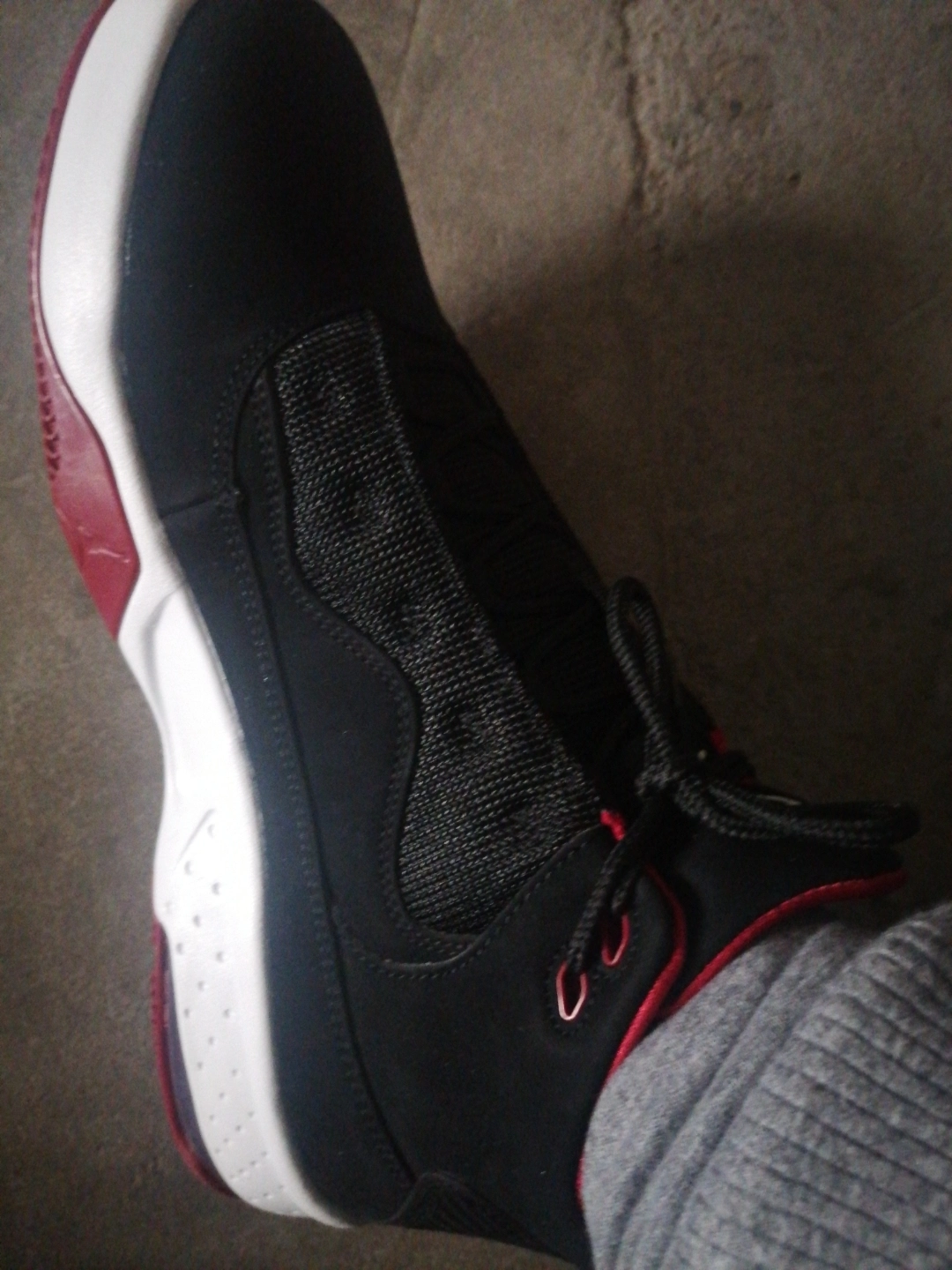 custom review-Jordan Max Aura 2 Амортизация Противоскользящий Устойчивый к истиранию Дышащий MID Топ Винтажные баскетбольные кроссовки