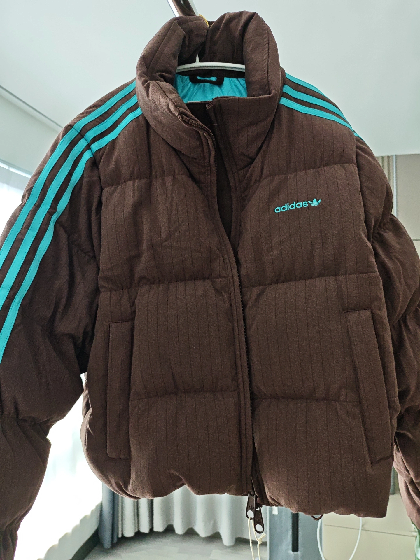 custom review-Adidas Originals Essentials Пуховик с елочной стежкой Женские