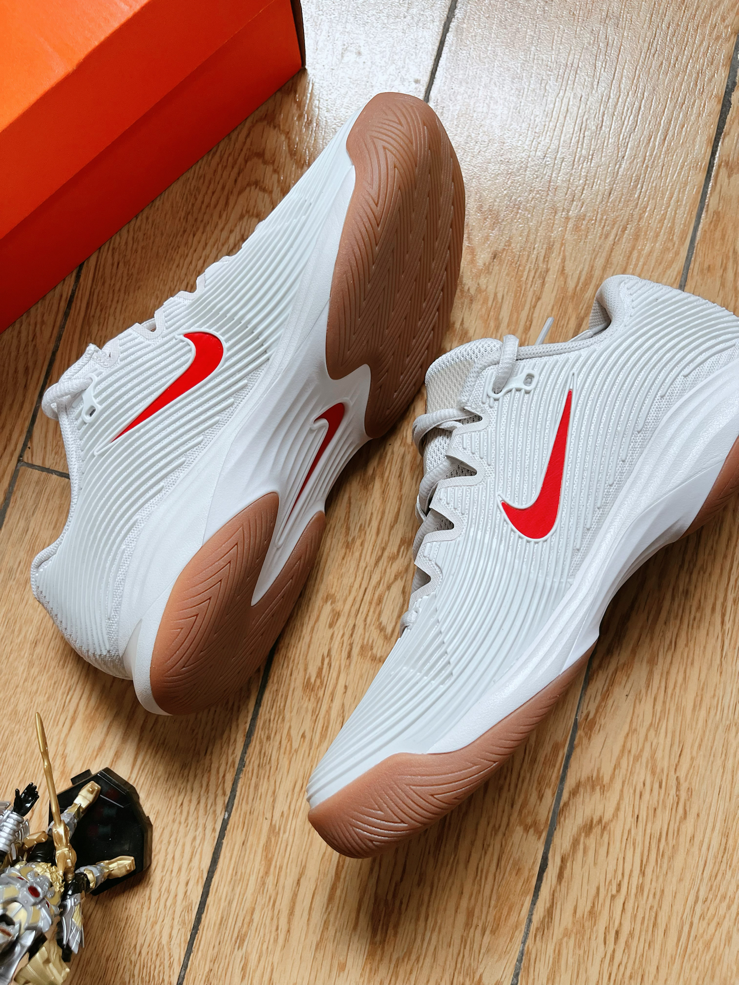 毕竟是偏运动的路线👟
喜欢的宝宝可以入手哦❤️
#耐克nike