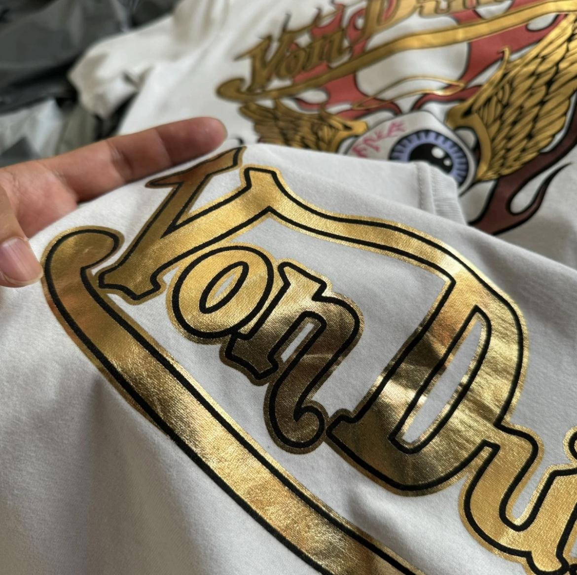 烫金工艺的衣服质感真的拉满 狠狠安利上