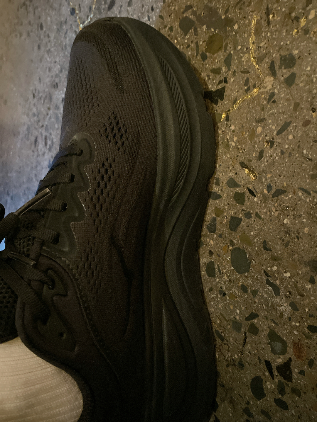 custom review-HOKA ONE ONE Bondi 9 Амортизирующие Дышащая Противоскользящая Низкий Топ Обувь для Беговых Дистанций Мужская Черная