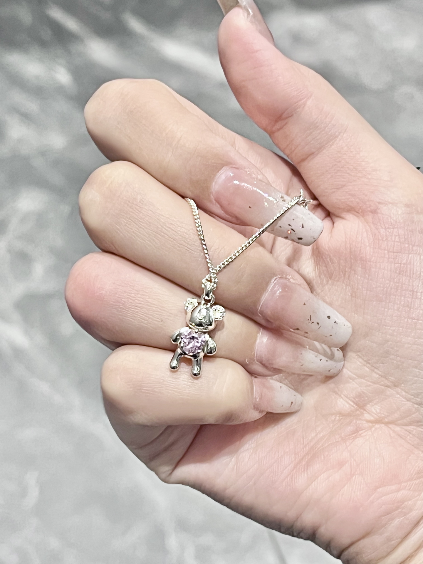 小巧精致的小熊项链简直拿捏我!