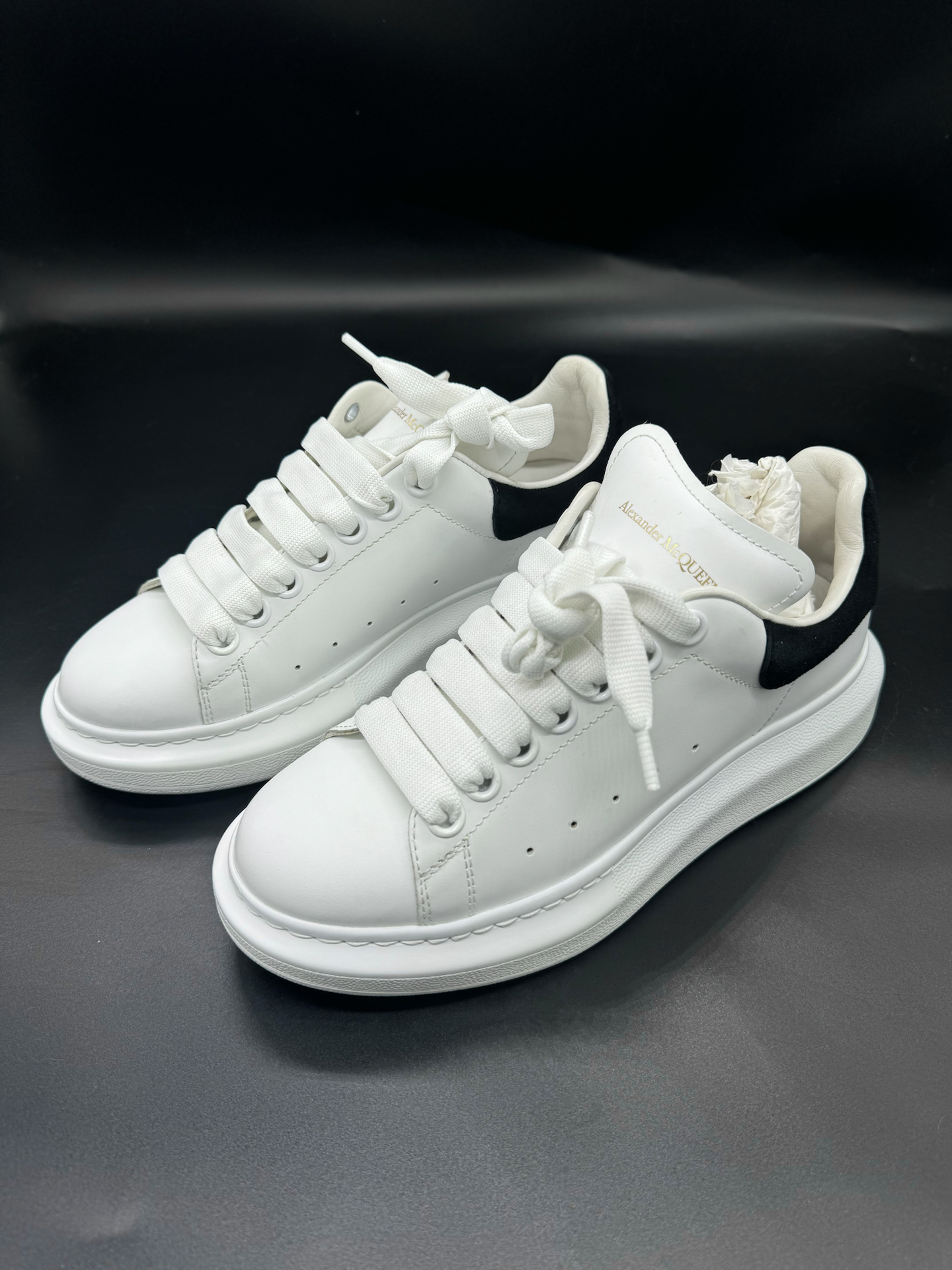 麦昆mcqueen 小白鞋 黑尾36.5码 1999💰