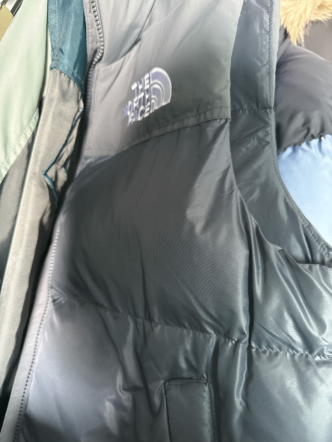 custom review-THE NORTH FACE Жилет Мужской Темно-Серый