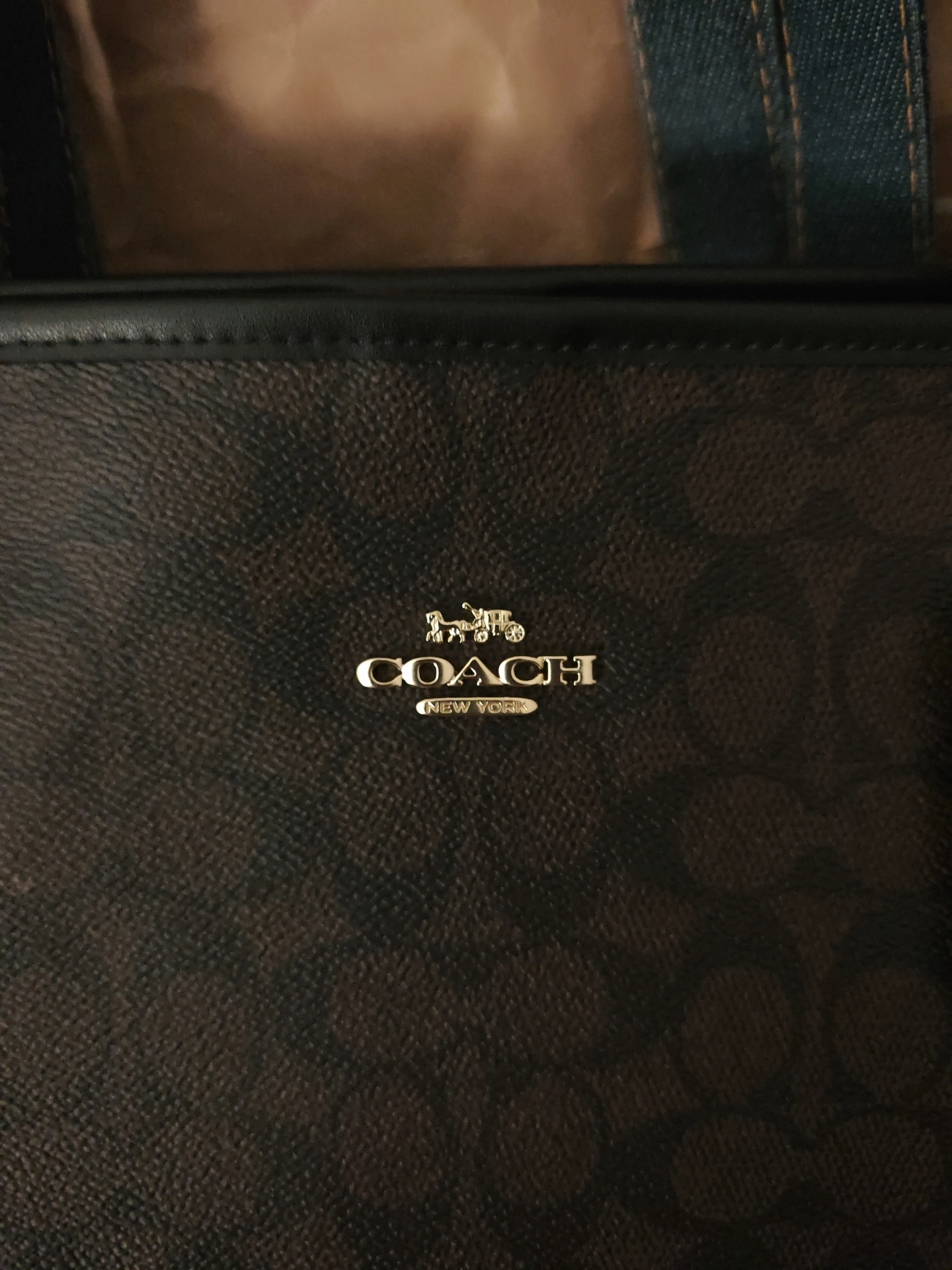 custom review-COACH Городская Плечевая Сумка из Покрытого Холста Большая Женская Черная и Коричневая