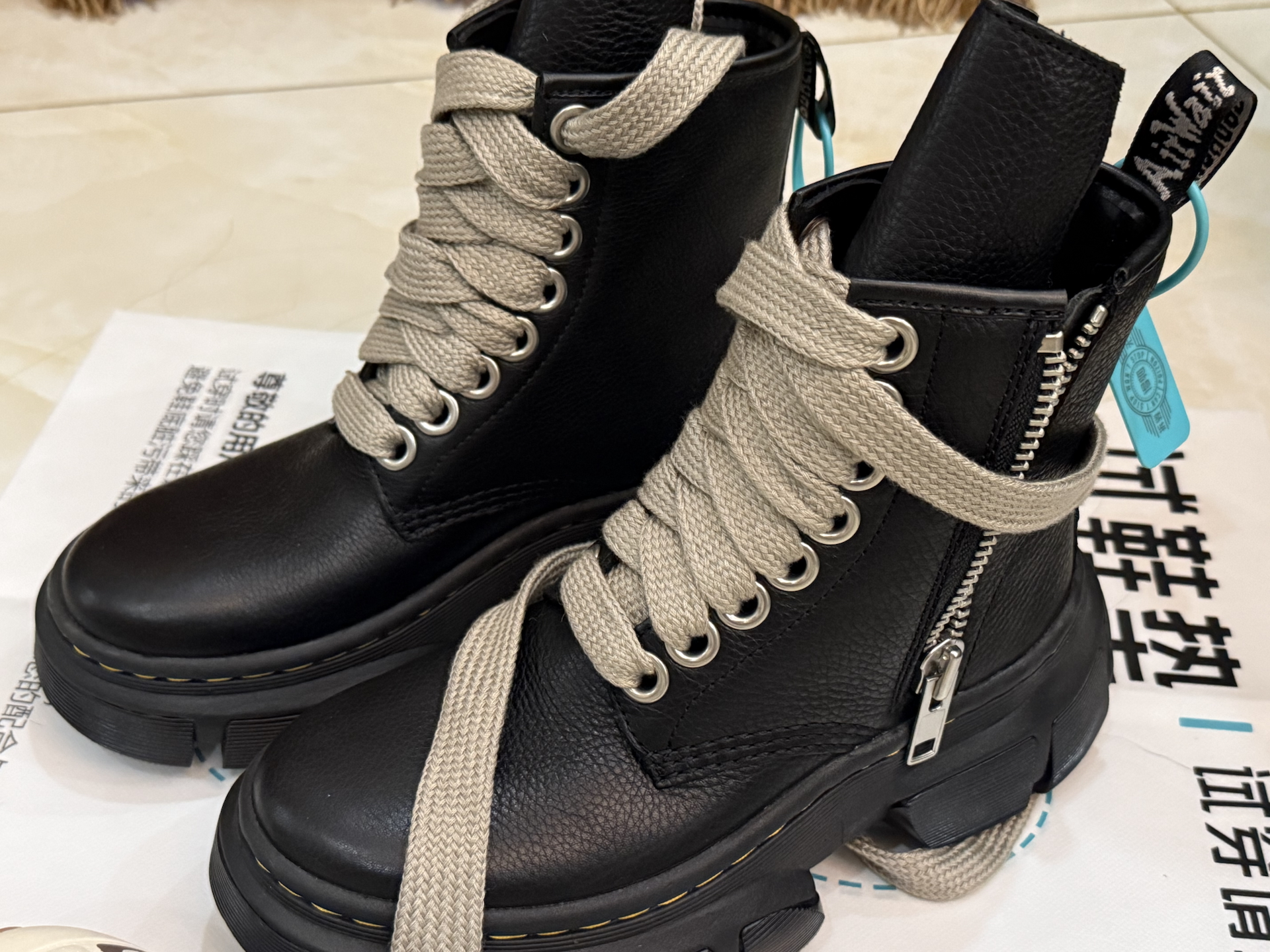 custom review-RICK OWENS x Dr.Martens 1460 Короткий Мартин Ботинок Унисекс Черный