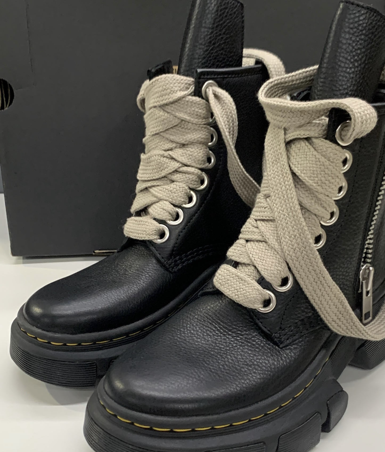 custom review-RICK OWENS x Dr.Martens 1460 Короткий Мартин Ботинок Унисекс Черный