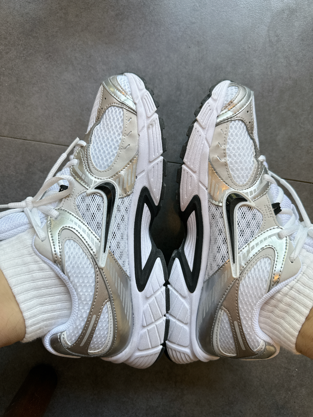 custom review-Nike V5 RNR Slip Resistant Abrasion Resistant Low Top Повседневные Беговые кроссовки Мужские Белый Серебряный