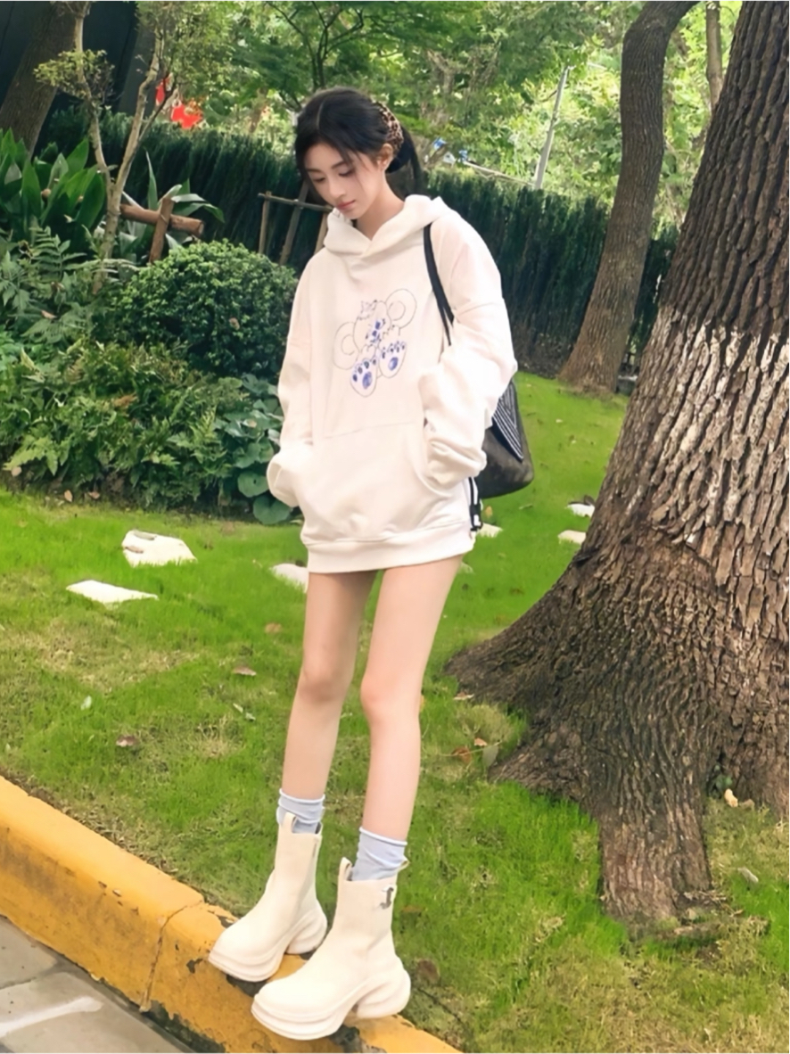 鞠婧祎路人视角