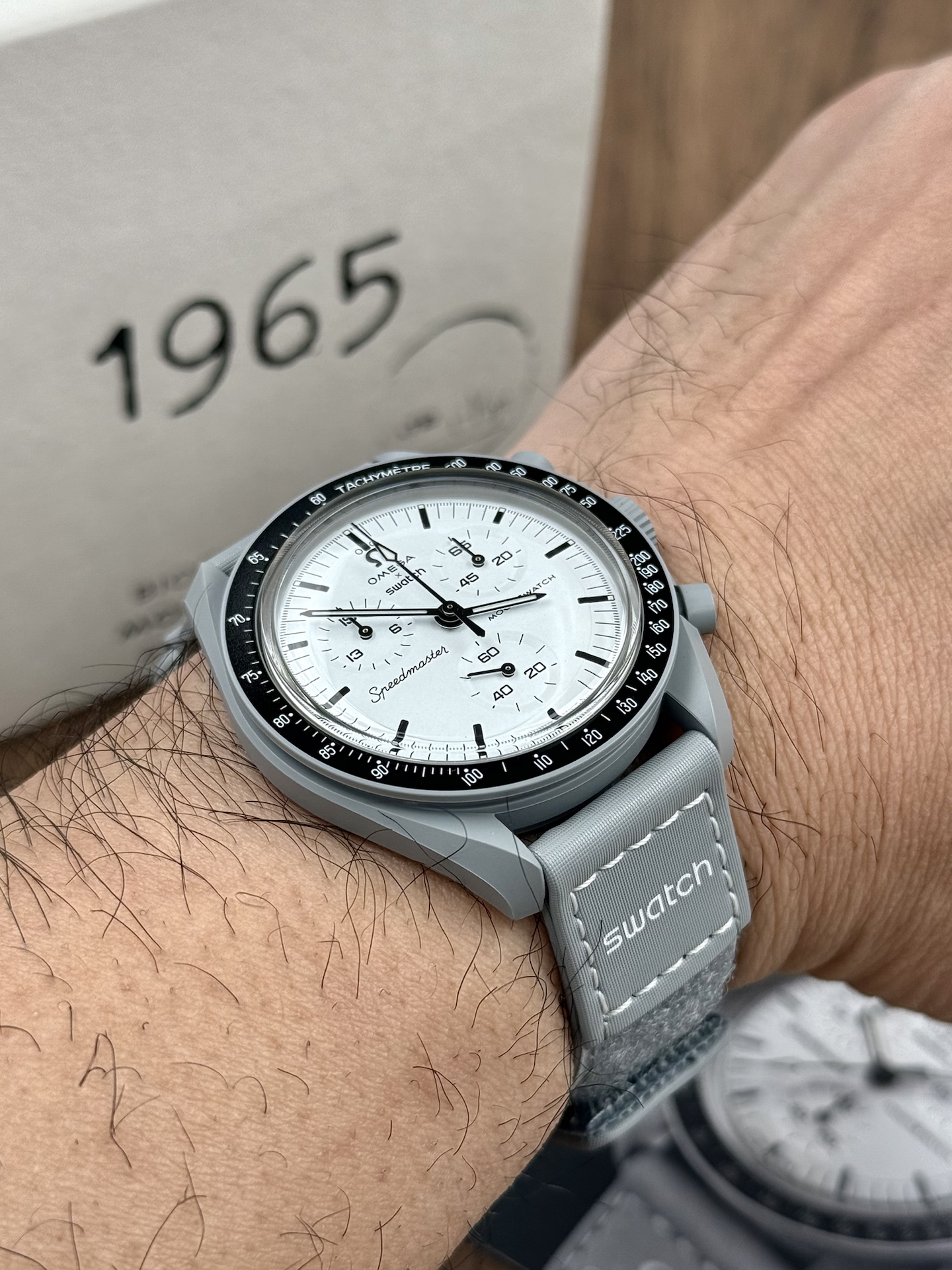 custom review-OMEGA Swatch Quartz Механизм 30 м Водонепроницаемость Унисекс Часы 42 мм Белый Циферблат Резина Биокерамика Шнуровка