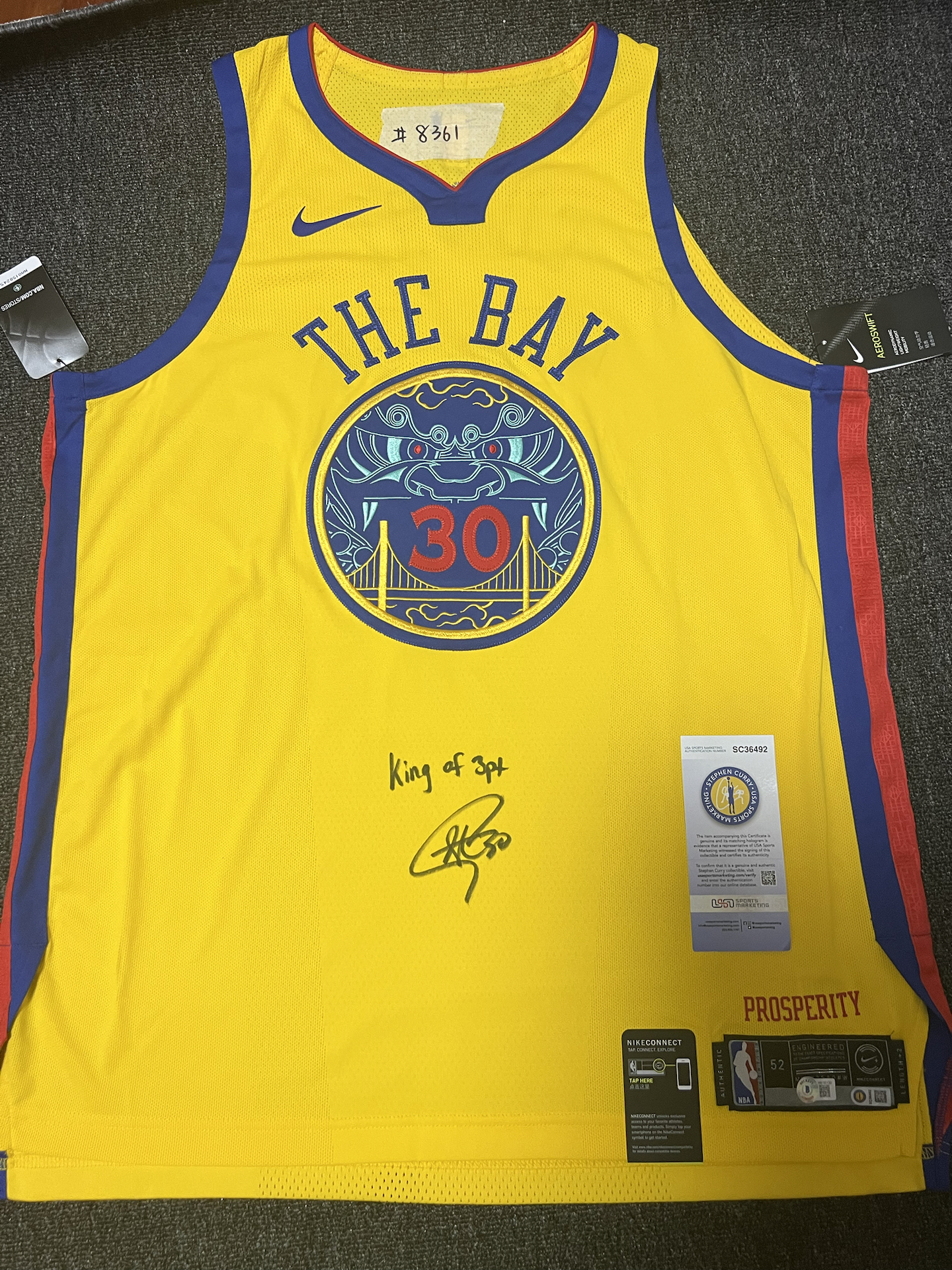 库里最贵签名载体