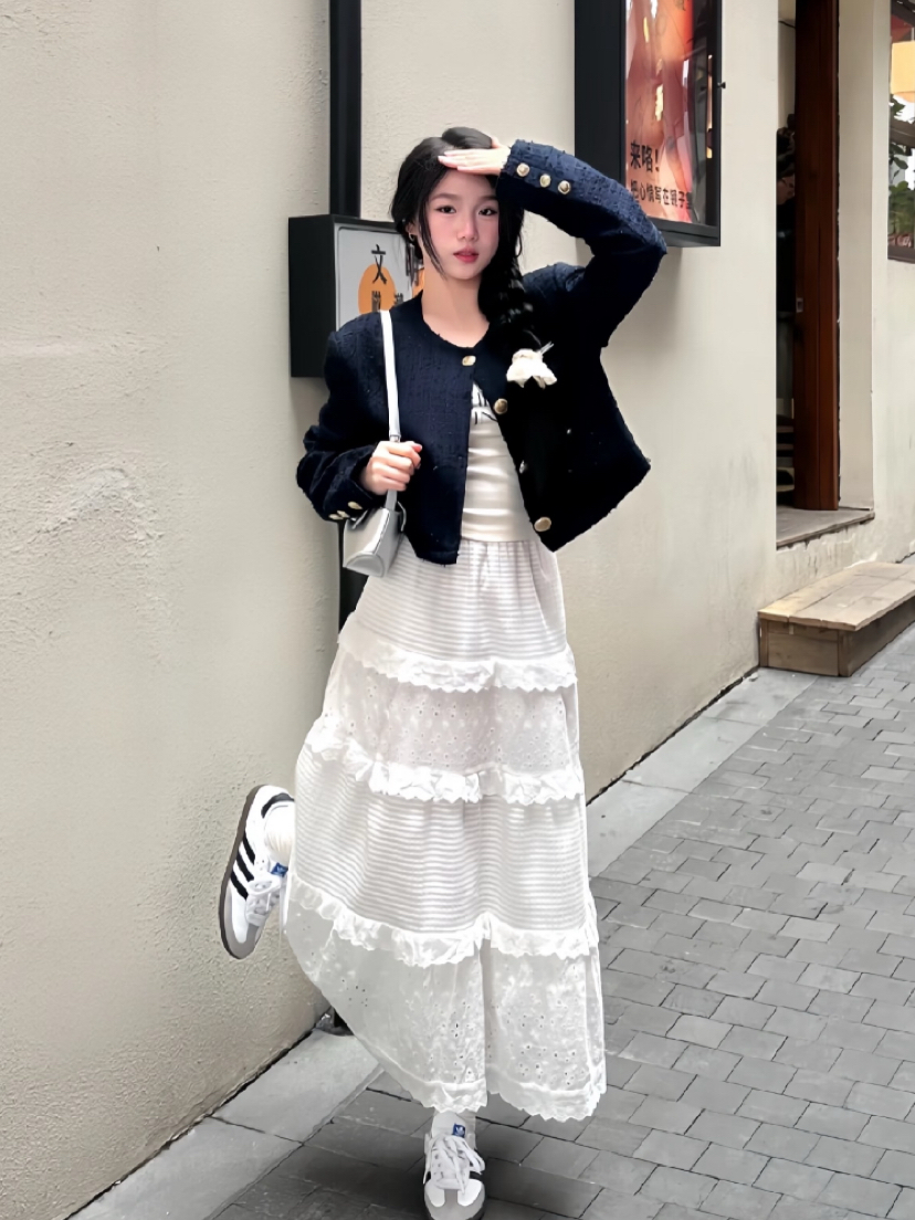 白色蕾丝蛋糕裙的魅力公式
