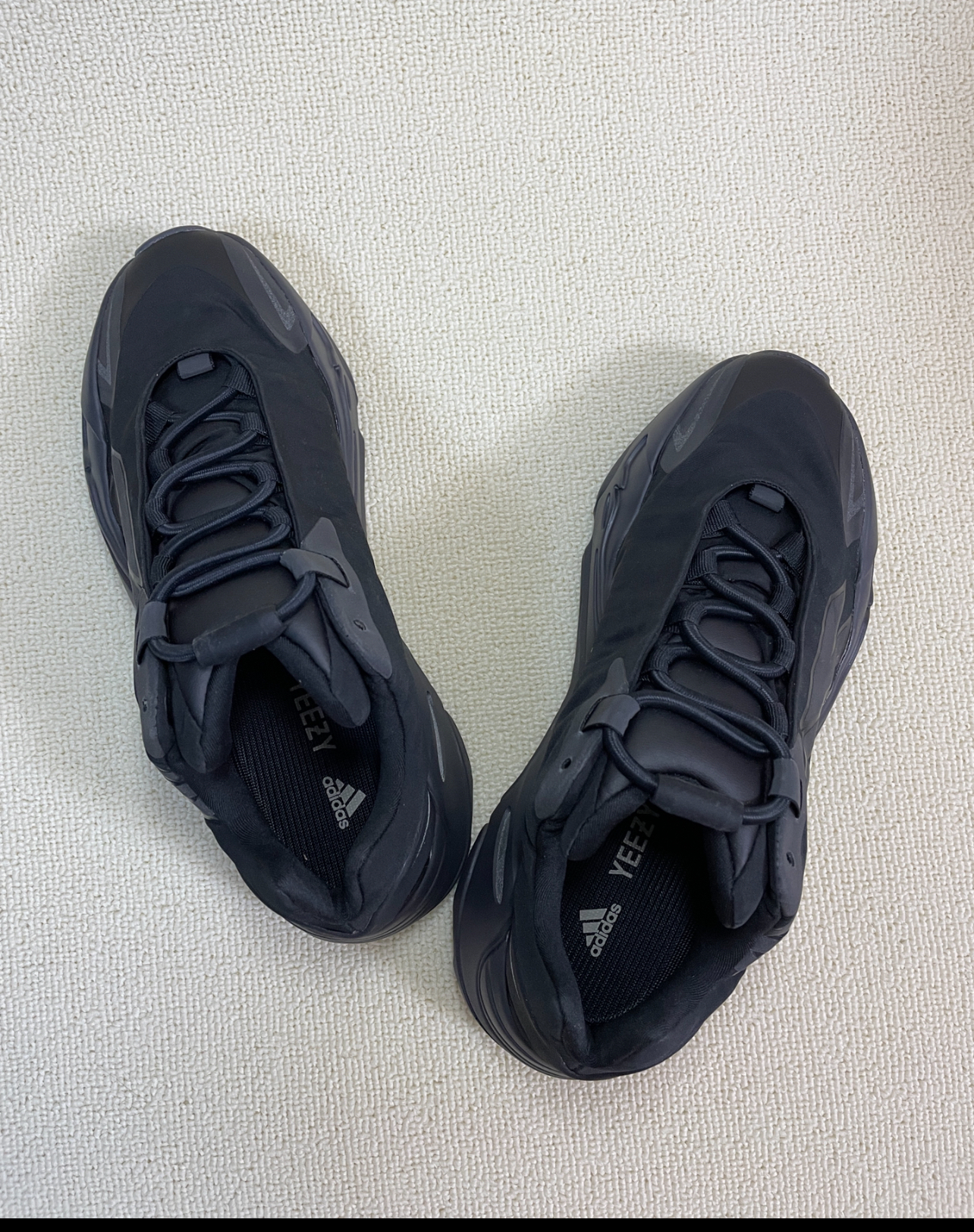 custom review-Adidas Originals Yeezy Boost 700 MNVN Черный Warrior Низкий Топ Кроссовки с Толстой Подошвой Унисекс Черный