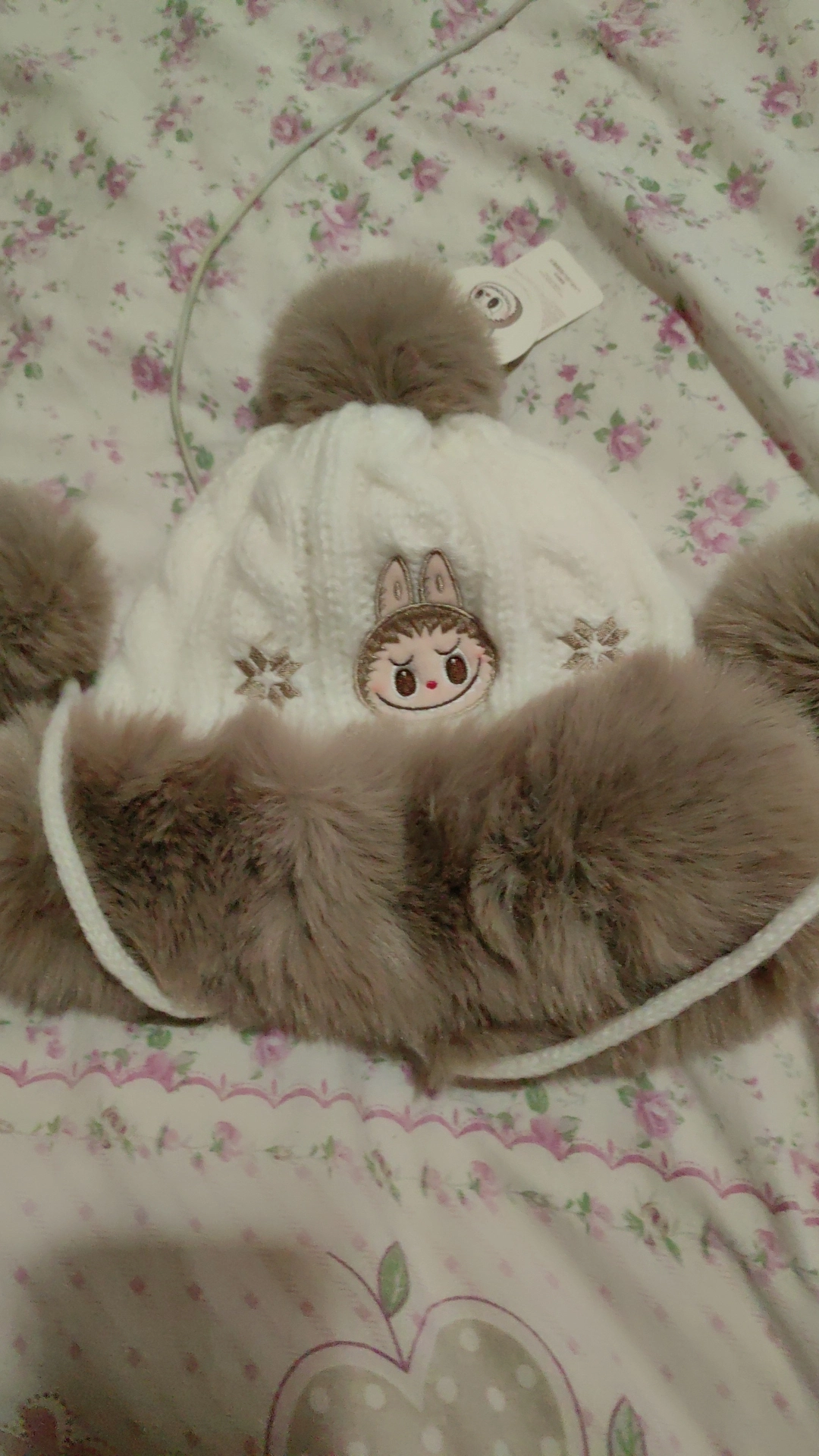 custom review-POP MART LABUBU Warm Fluffy Holiday Плюшевая Шляпа Трендовый Мерч