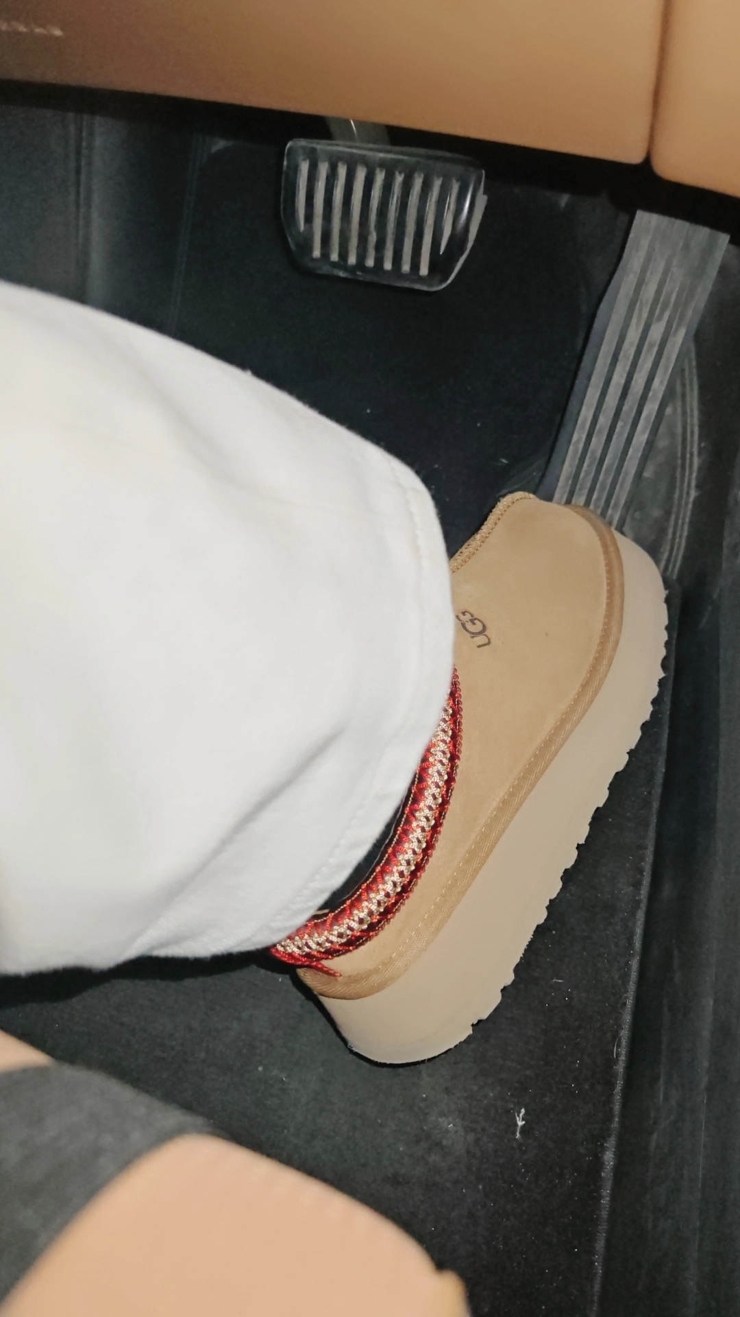 custom review-UGG Tazz Мода Тапочки Коричневый Подростки