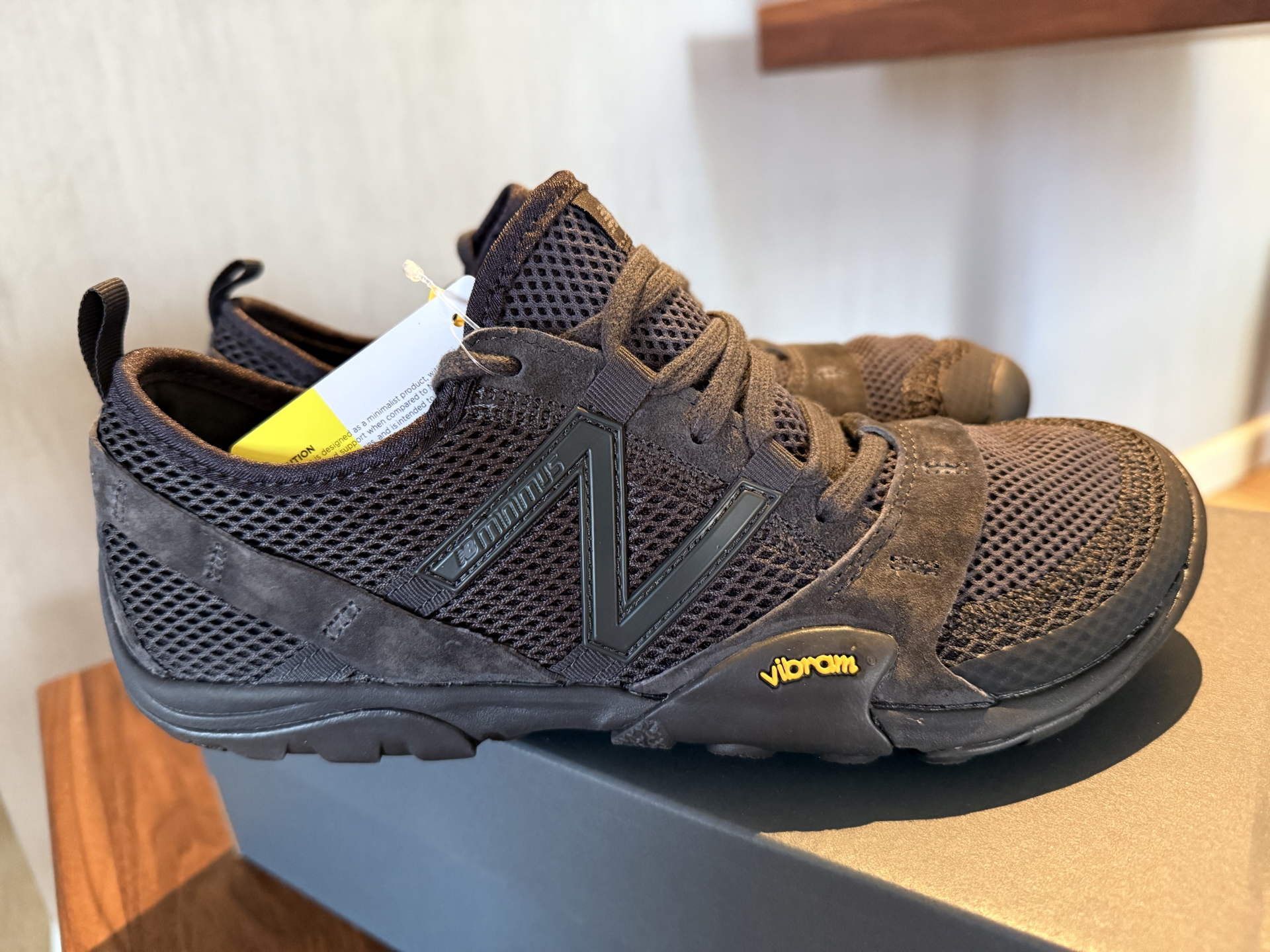Реплики магазин сумки-New Balance и New Balance, к