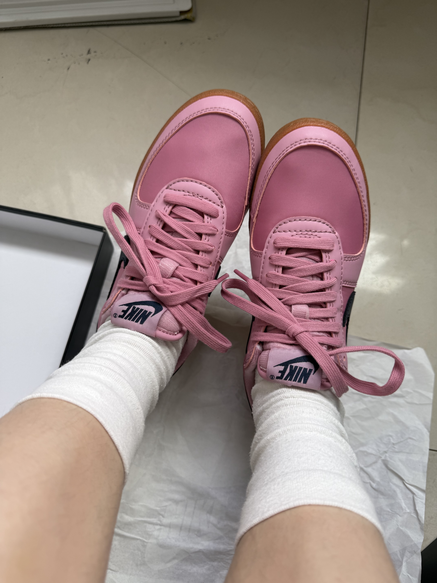 lisa同款粉nike板鞋!甜美穿搭首选