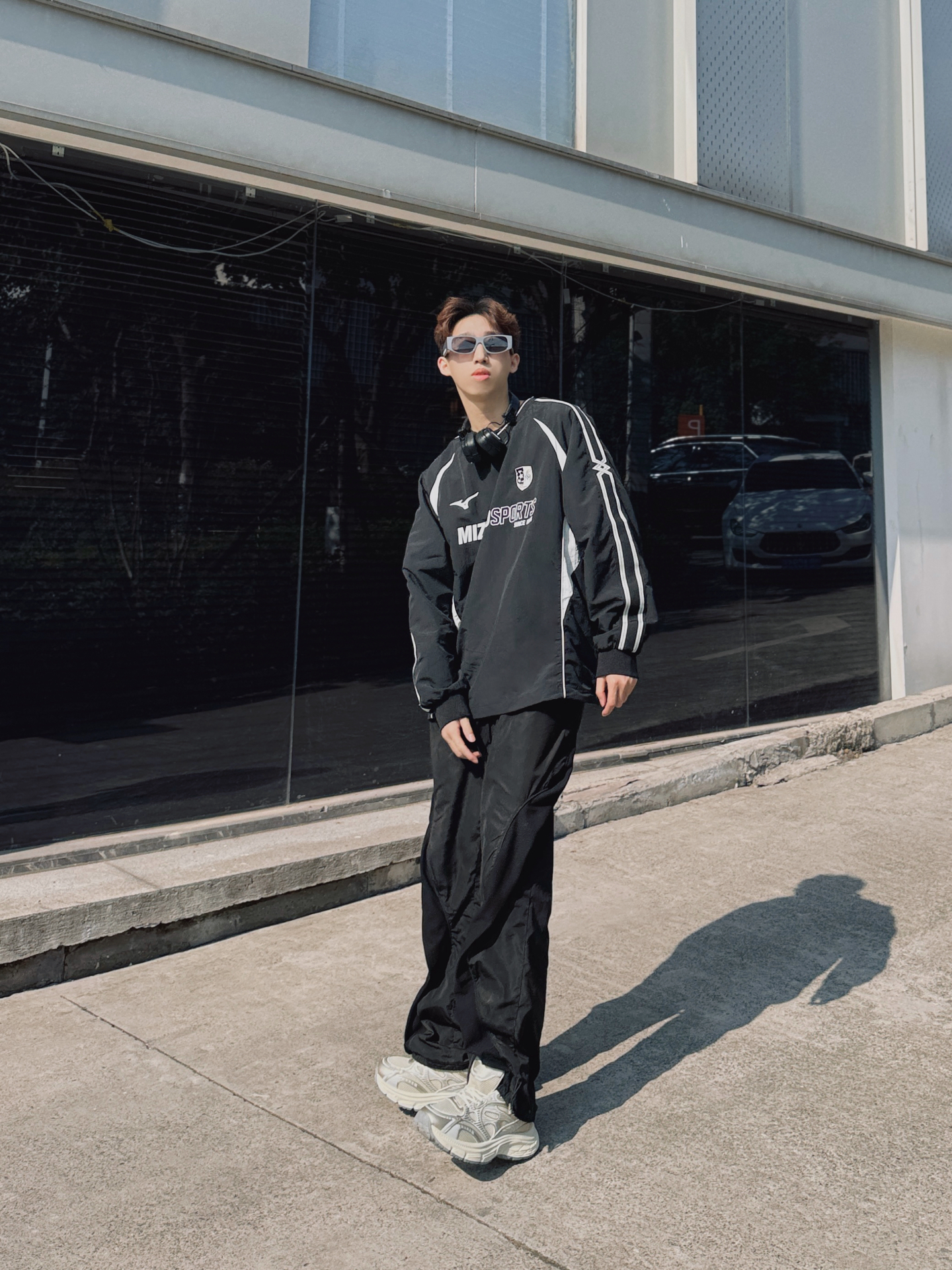 开春男生出游拍照这么搭配也太帅了吧