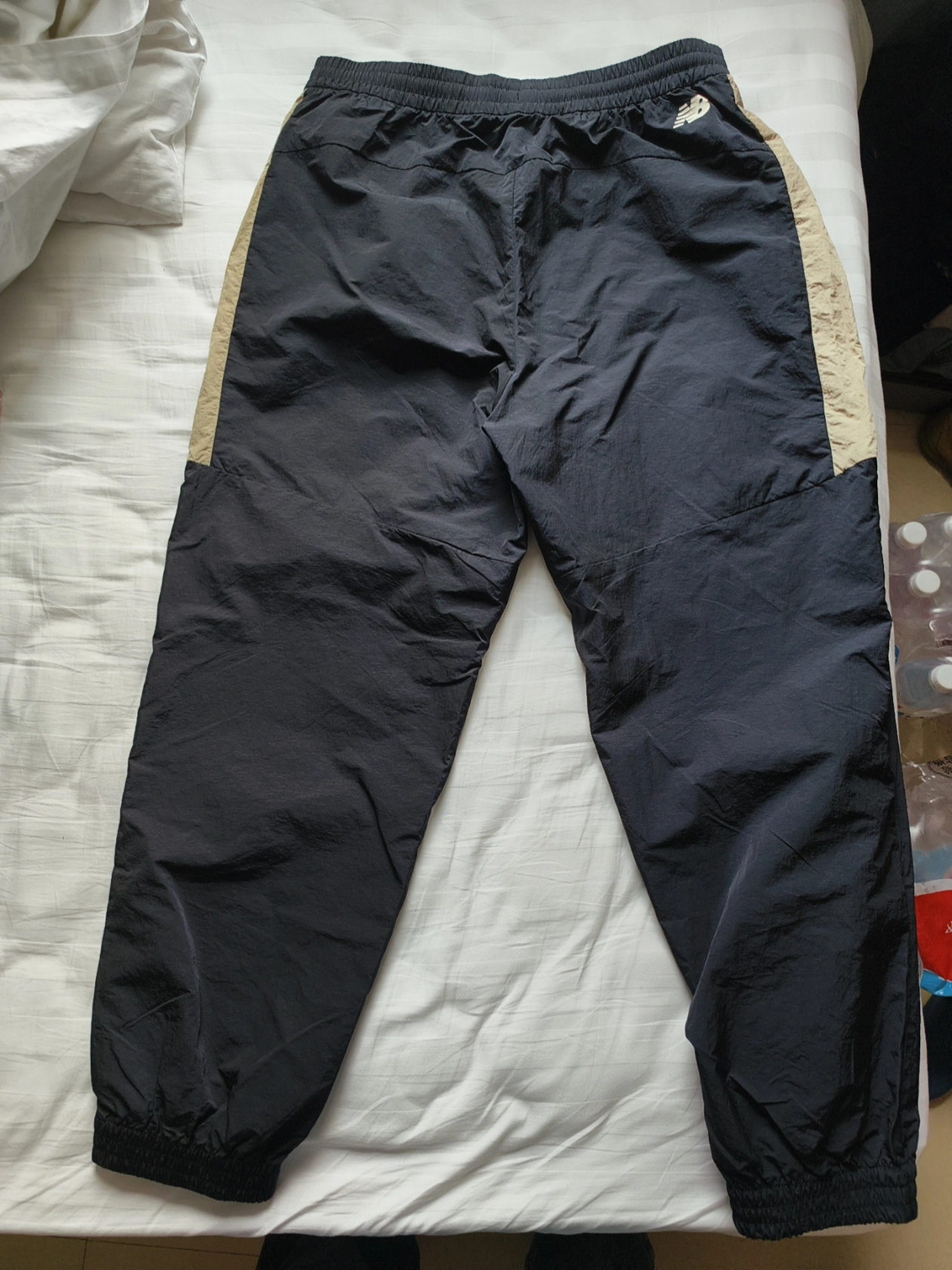 custom review-New Balance Вязаные тренировочные брюки мужские черные