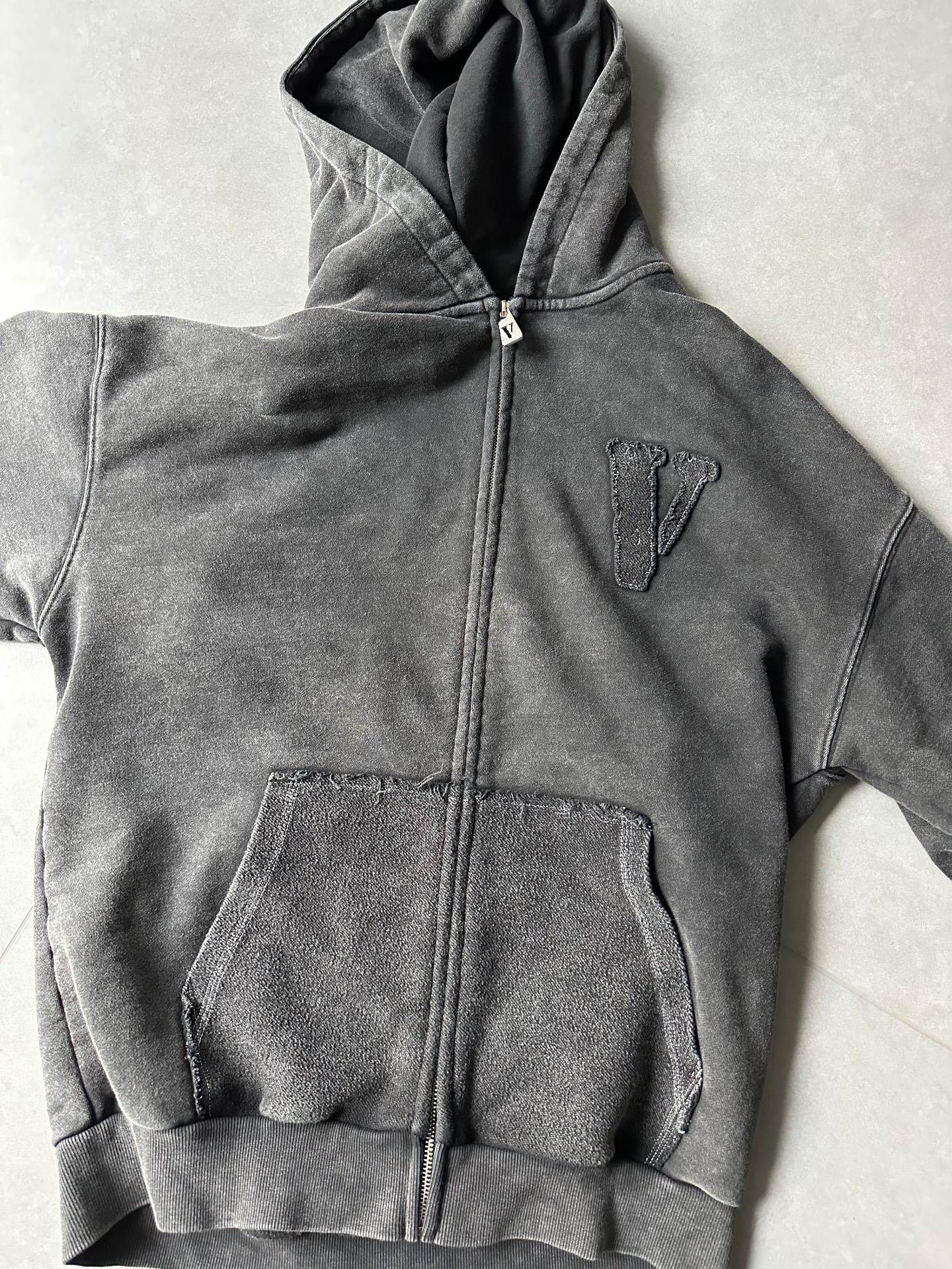 custom review-VLONE Big Logo Series Свитшот Унисекс