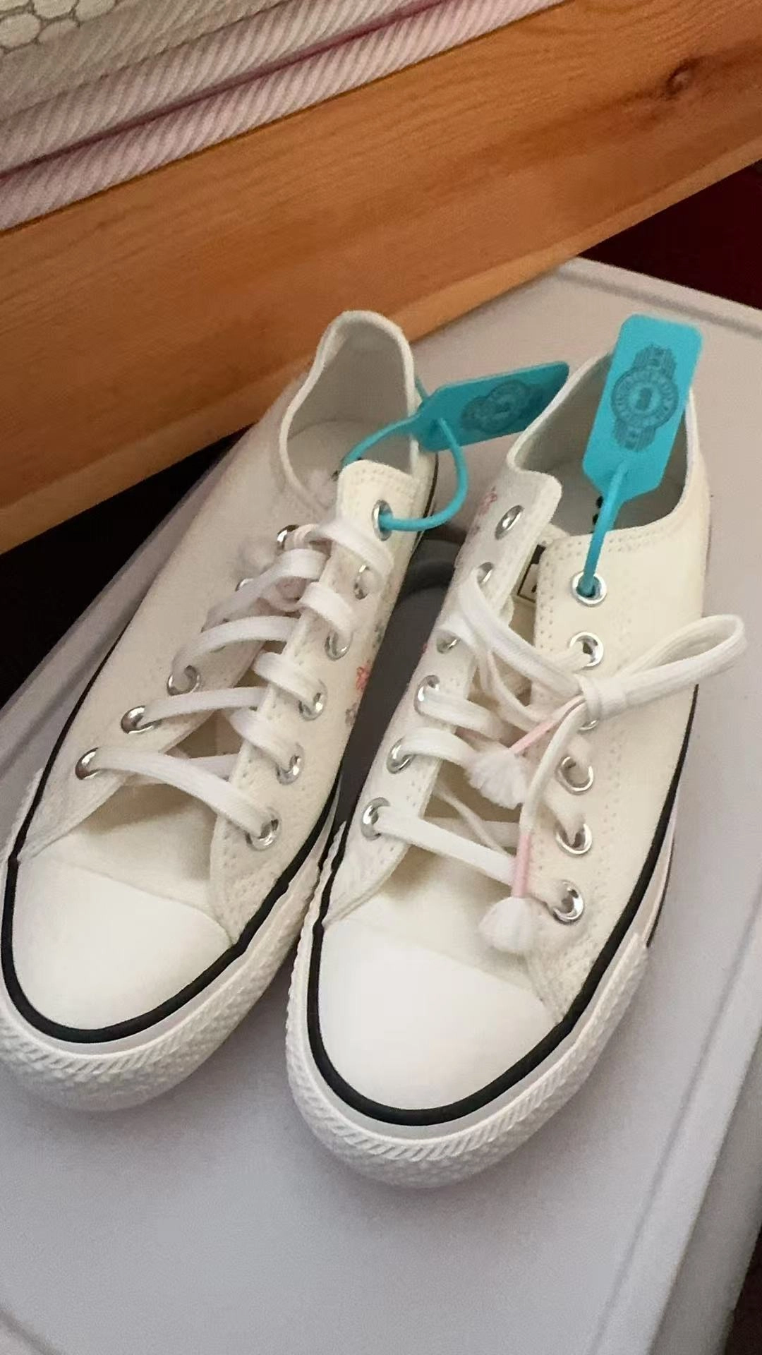 custom review-Converse Chuck Taylor All Star Легкий Низкий Топ Кеды Женские Белый Черный