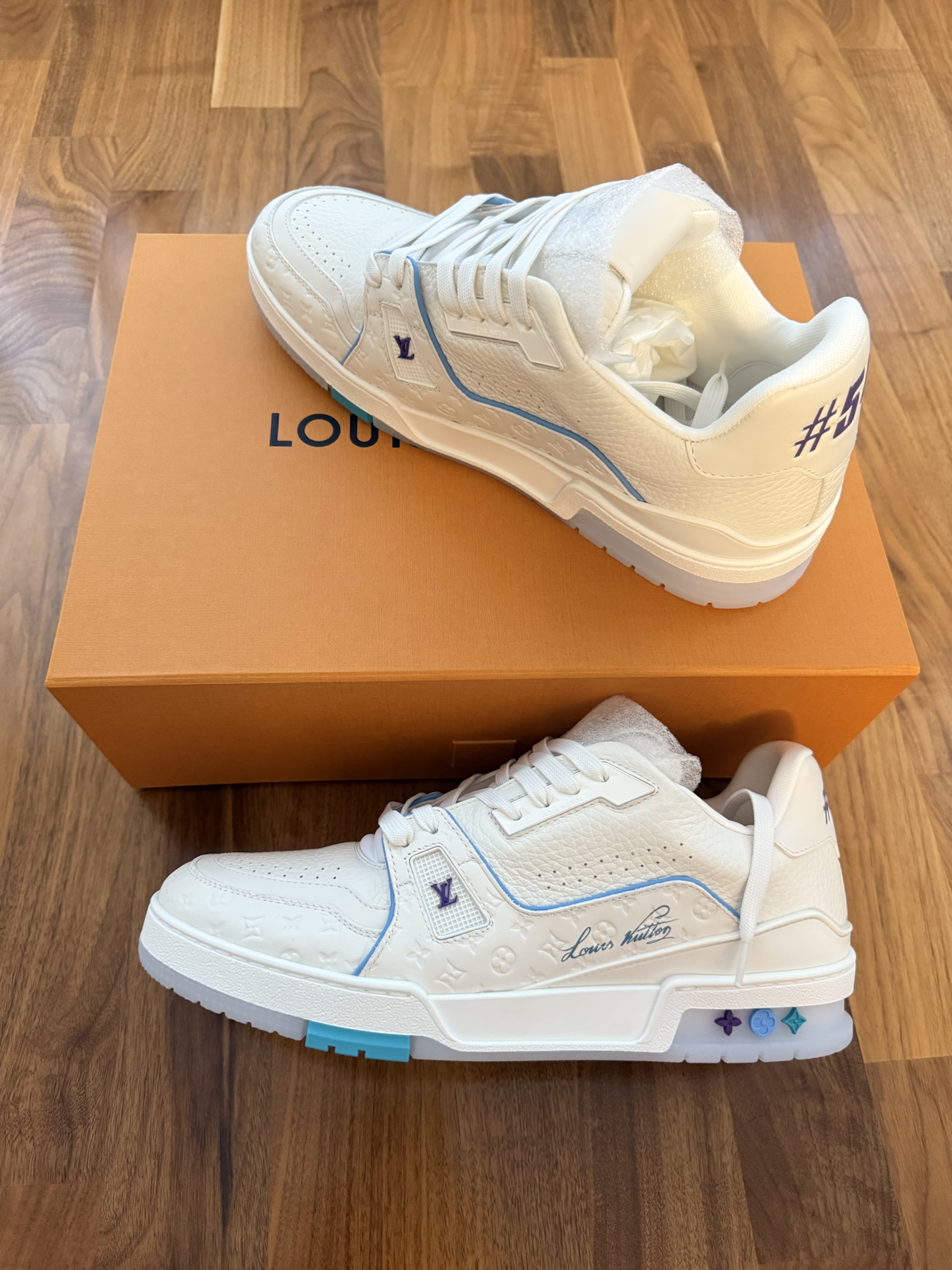 lv上海巨轮限定trainer