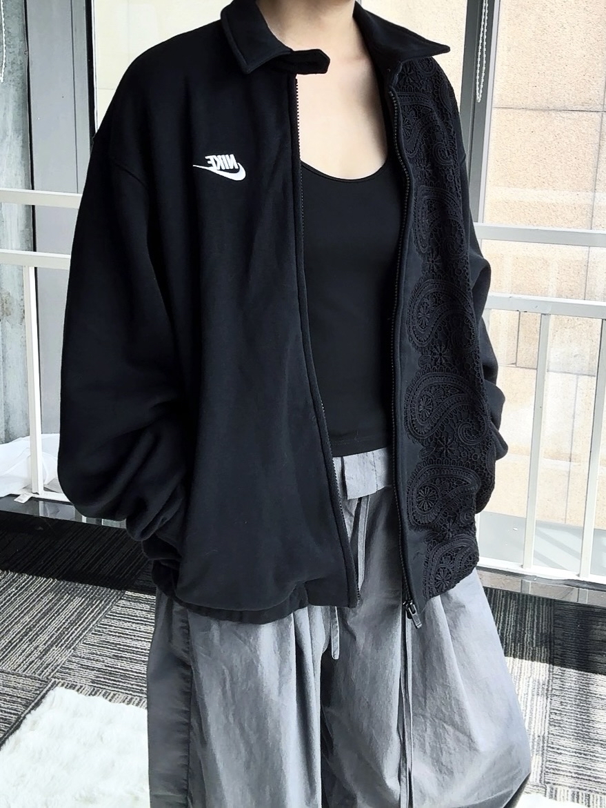 谁懂啊!nike 这款外套太绝了!