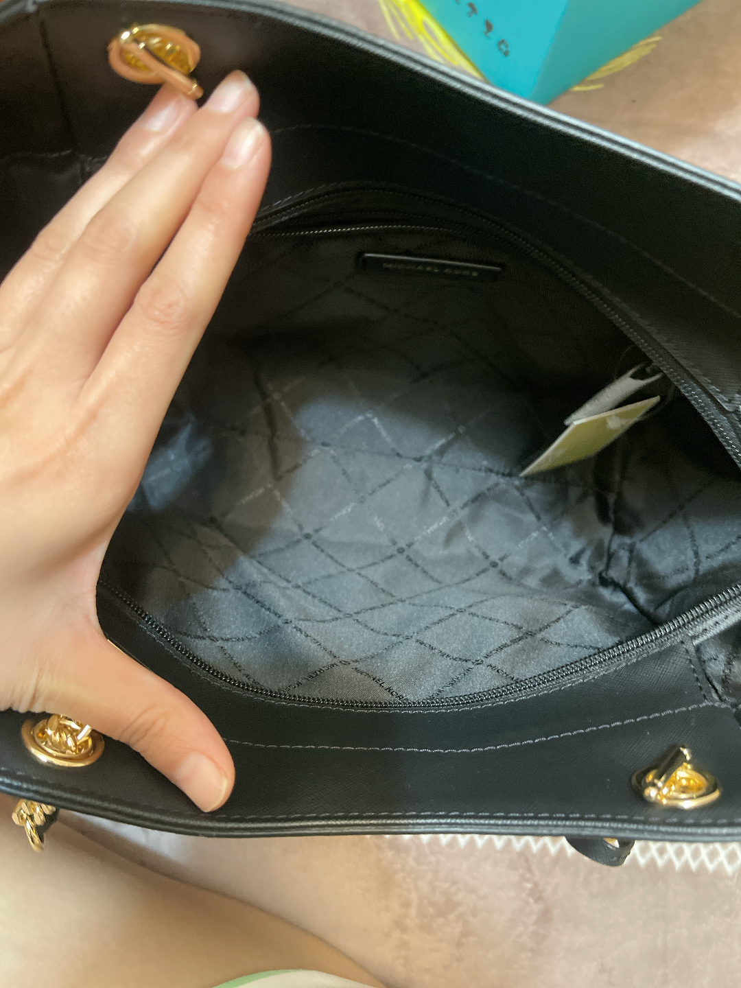 custom review-MICHAEL KORS Jet Set TravelMICHAEL KORS Handbag Collection Сумка из коровьей кожи сумка через плечо женская чисто черная