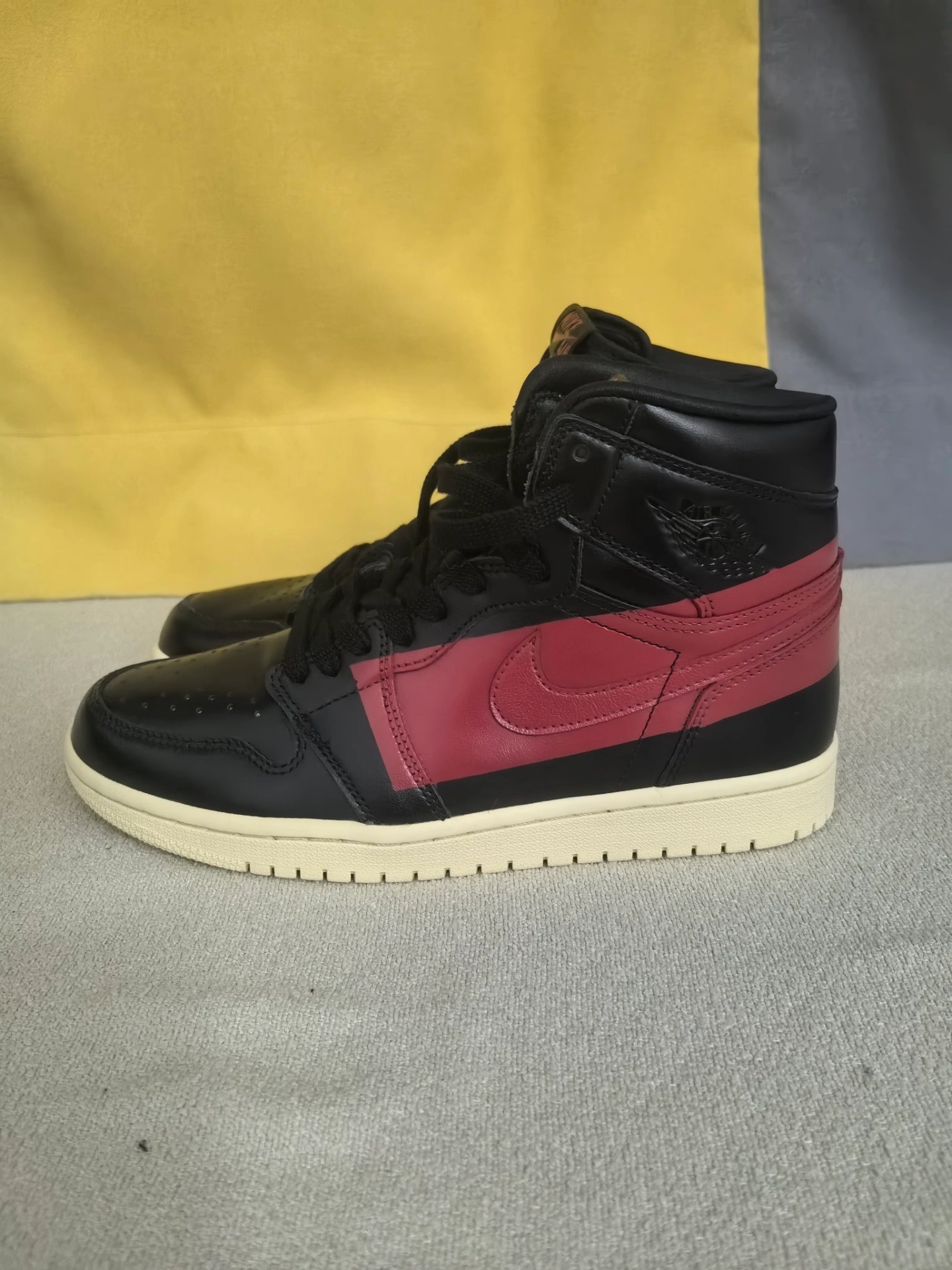 custom review-Jordan Air Jordan 1 Defiant 'Couture' Banned Theme High Топ Винтажные баскетбольные кроссовки Мужской Красный черный Выпуск 2019 года