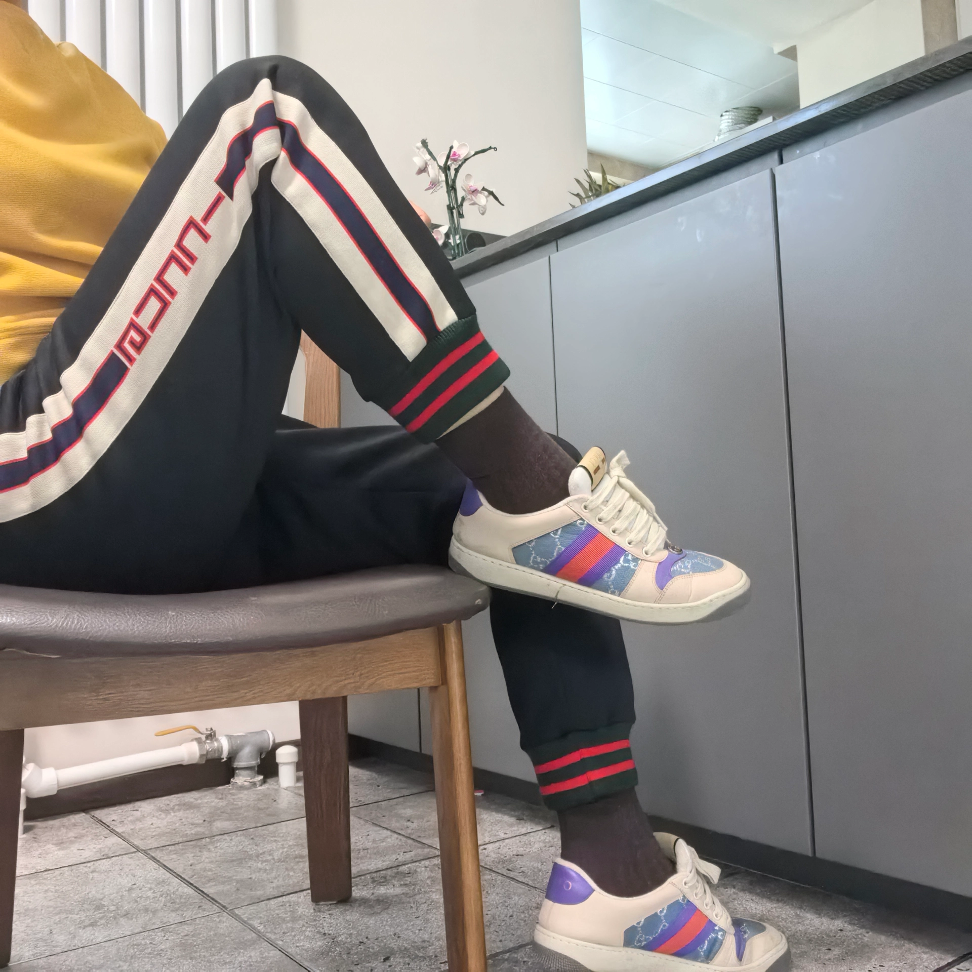 一条裤子两个人穿