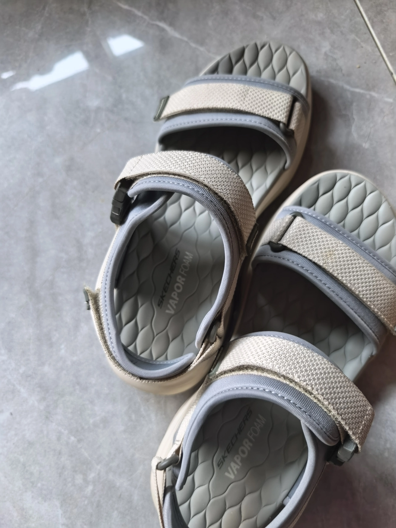 custom review-Skechers Противоскользящие Устойчивые к истиранию Пляжные сандалии Мужские Белые