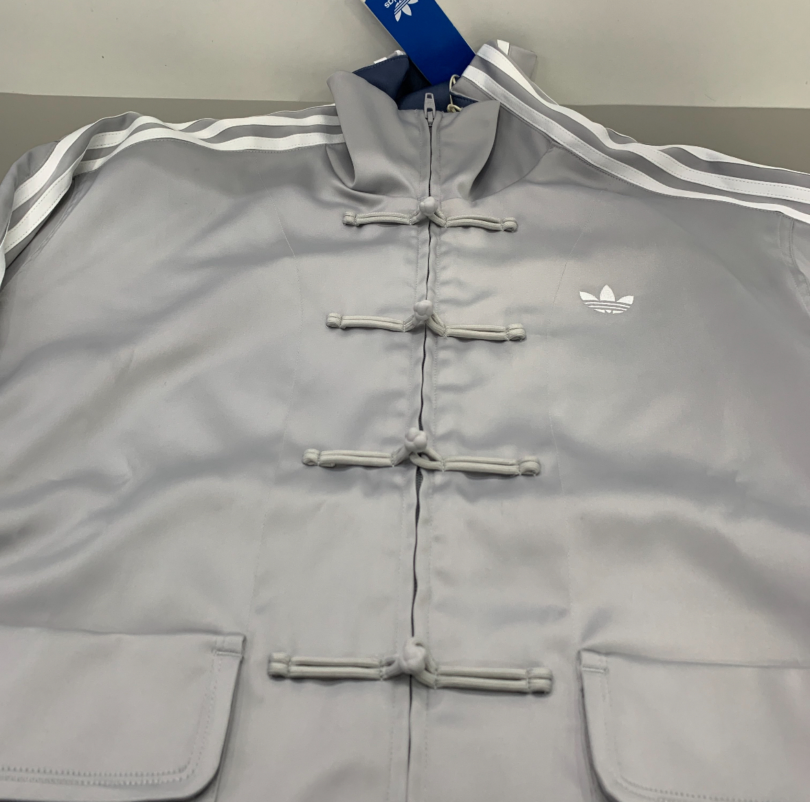 custom review-Adidas Originals Track Size CN TT Satin Куртки Пальто Унисекс Light Серый