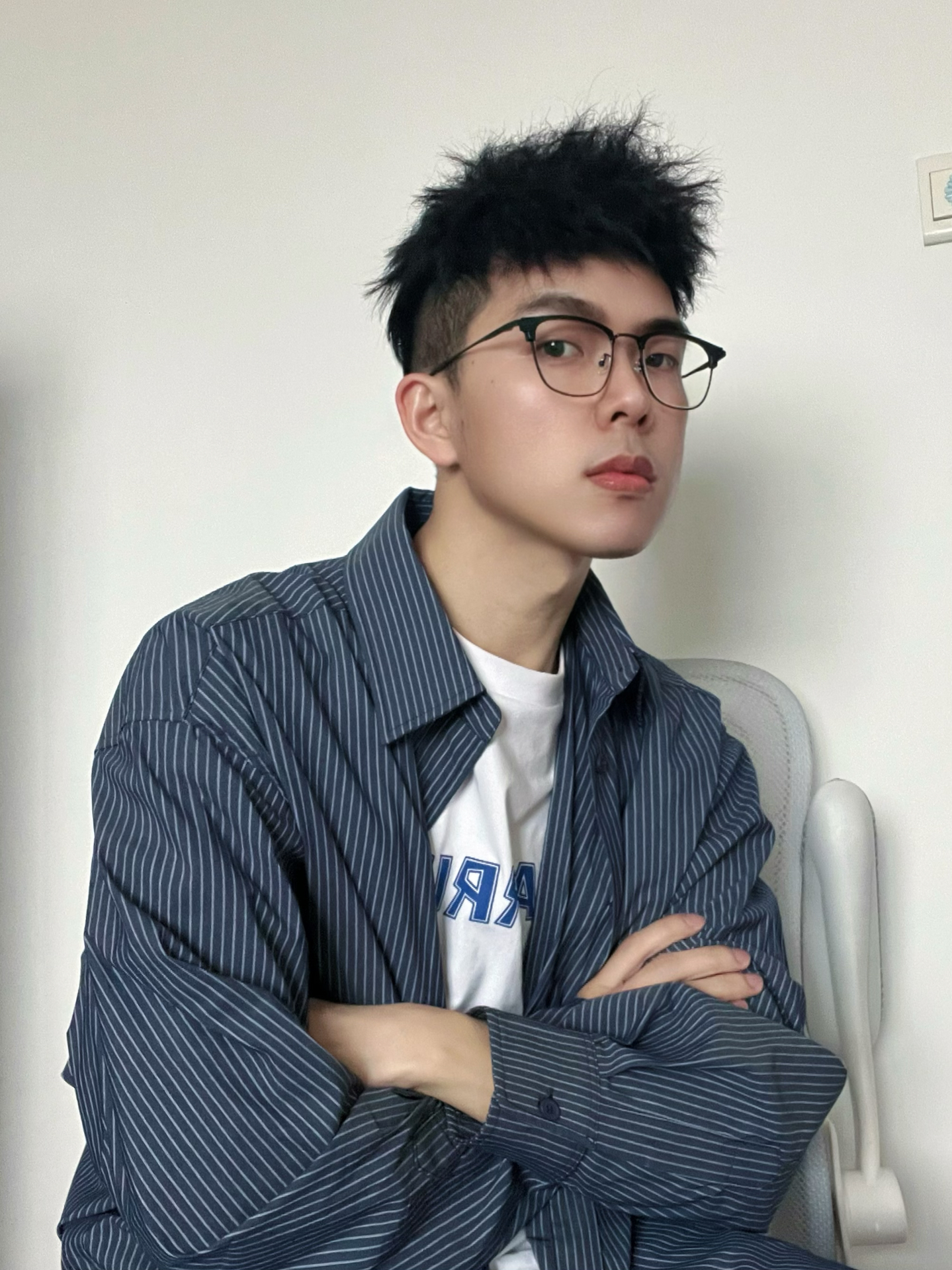 春游踏青的时候拍照非常出片,准备一副出去玩的时候戴,
#男生眼镜