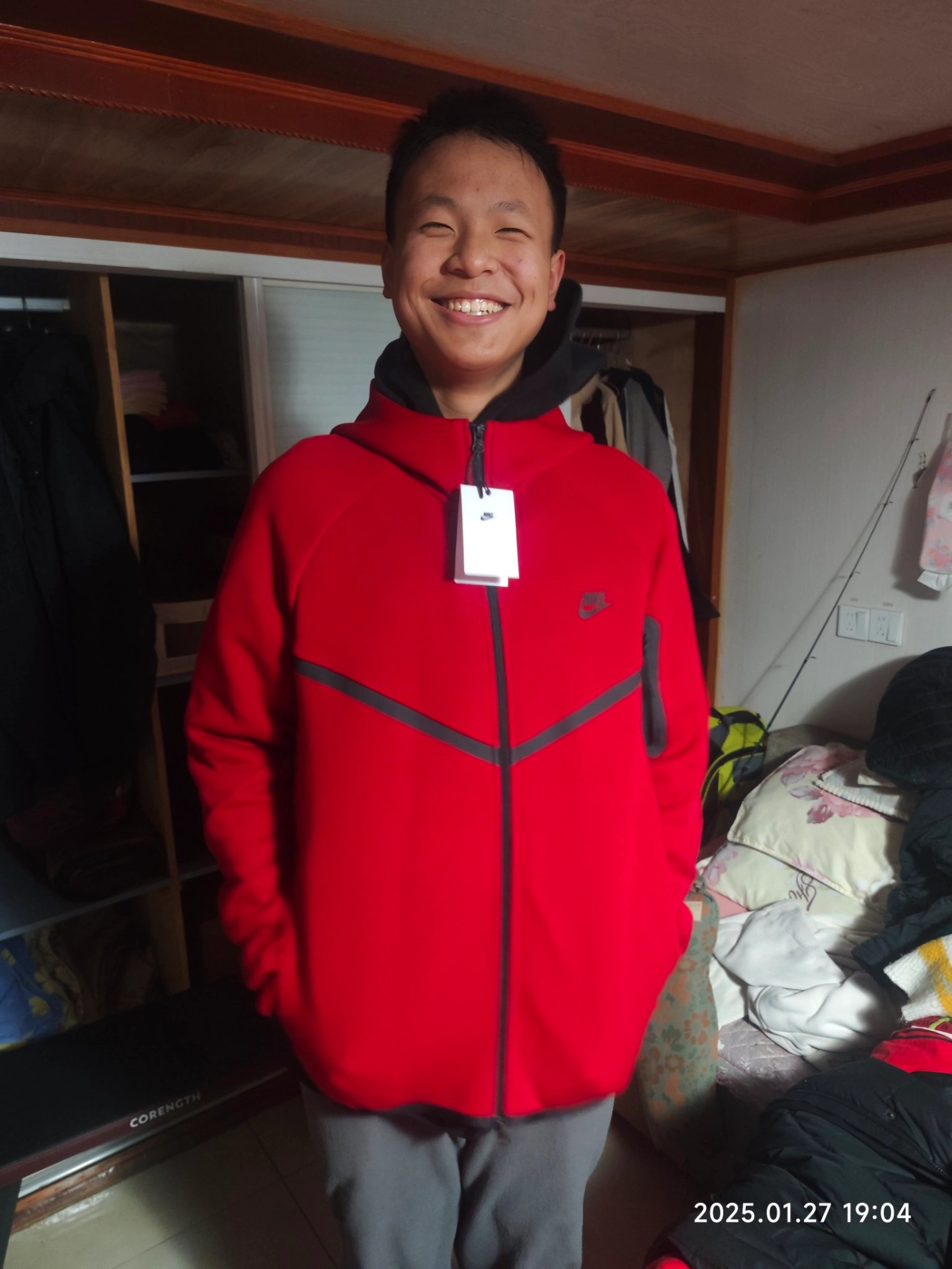 custom review-Nike WINDRUNNER Толстовка Мужская Красная Черная
