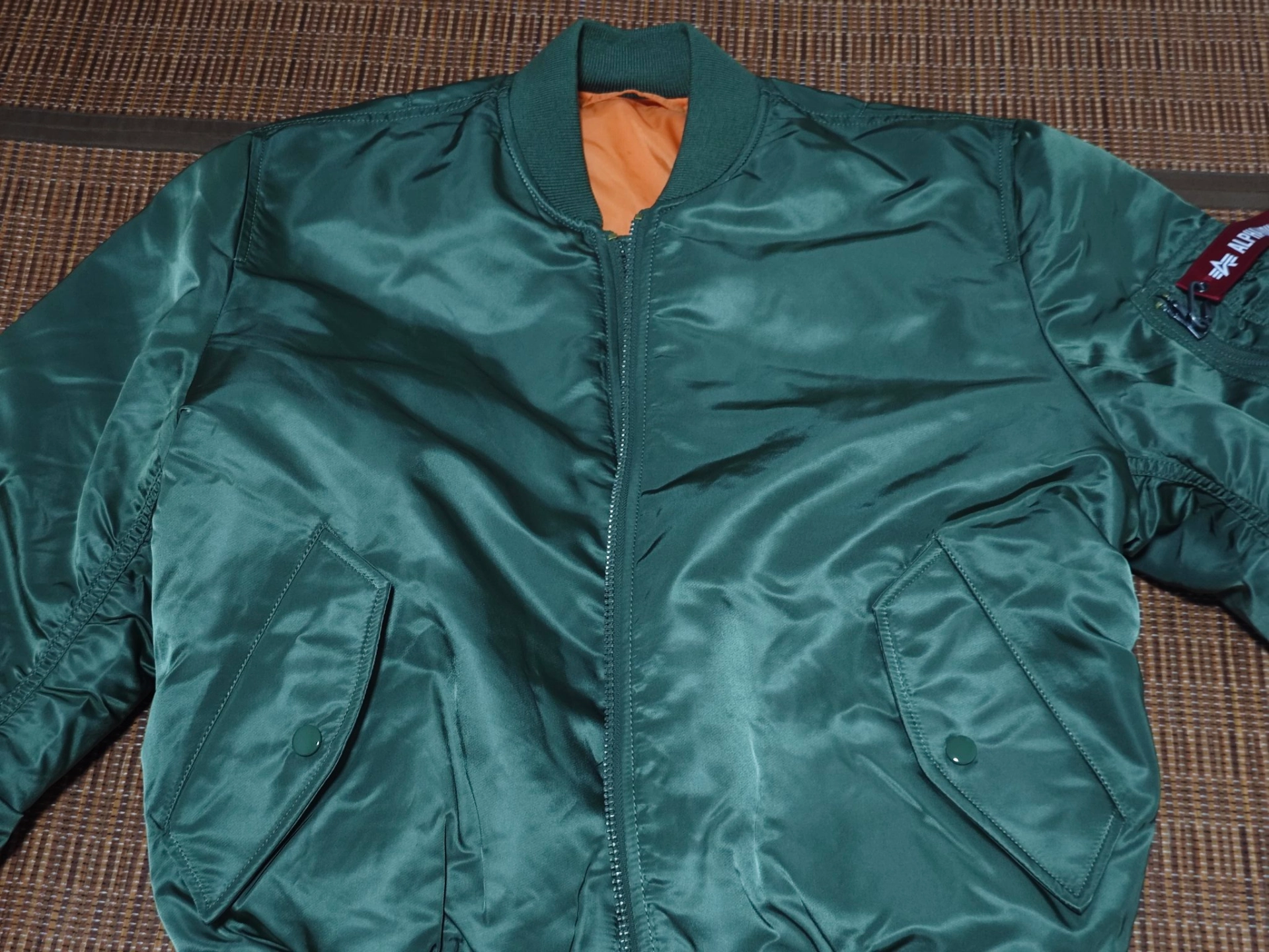 custom review-Куртка Alpha Industries унисекс армейского зеленого цвета