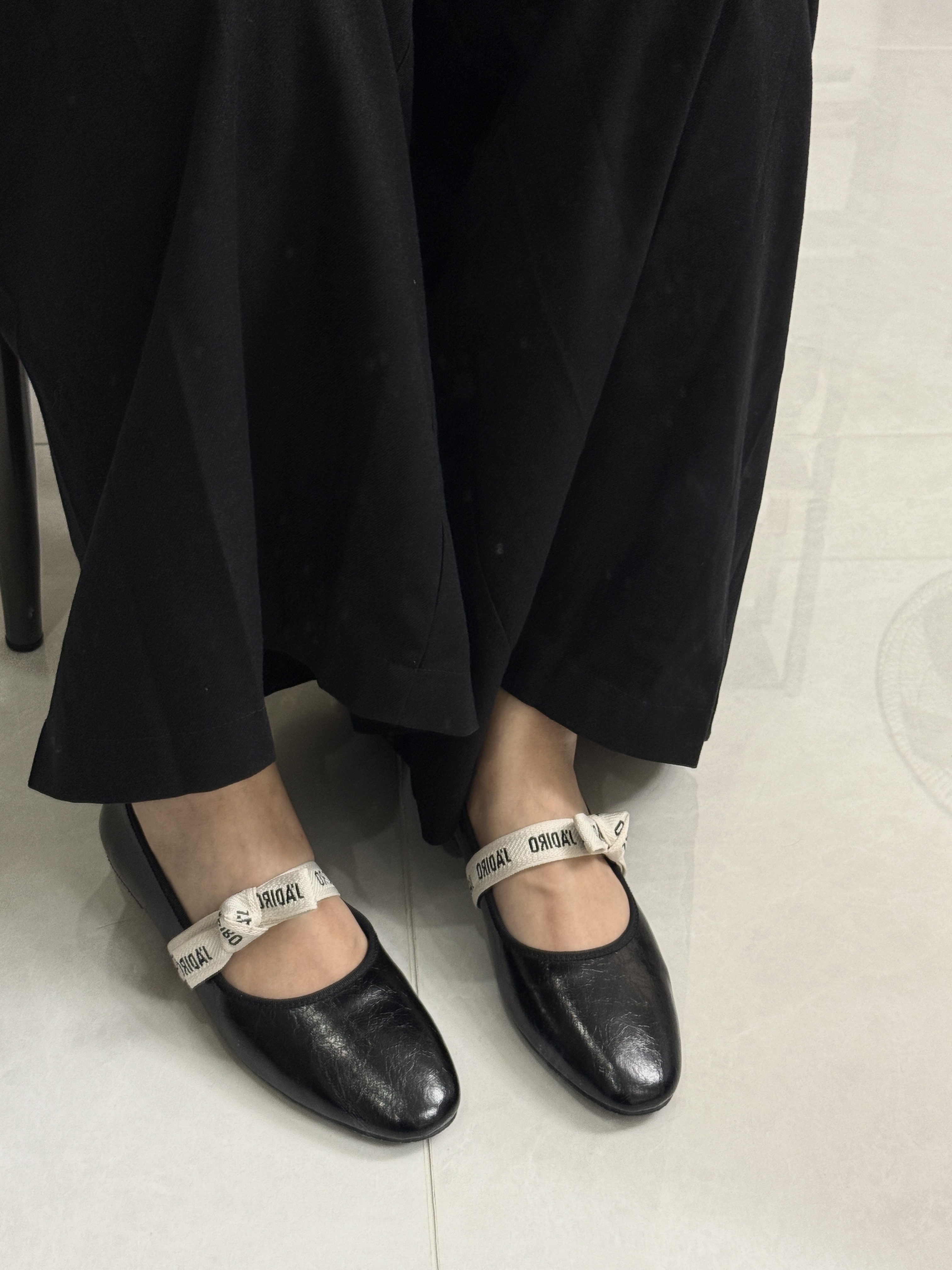 圆头低跟玛丽珍女鞋