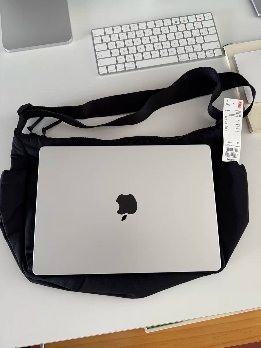 custom review-UNIQLO Полиамид Кросс-боди Сумка Стандартная Унисекс Черная