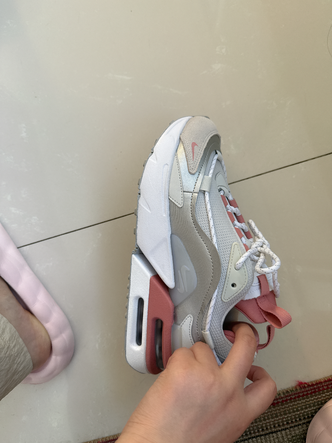 custom review-Nike Air Max Furyosa Устойчивый к истиранию Низкий Топ Кэжуал Женский Белый