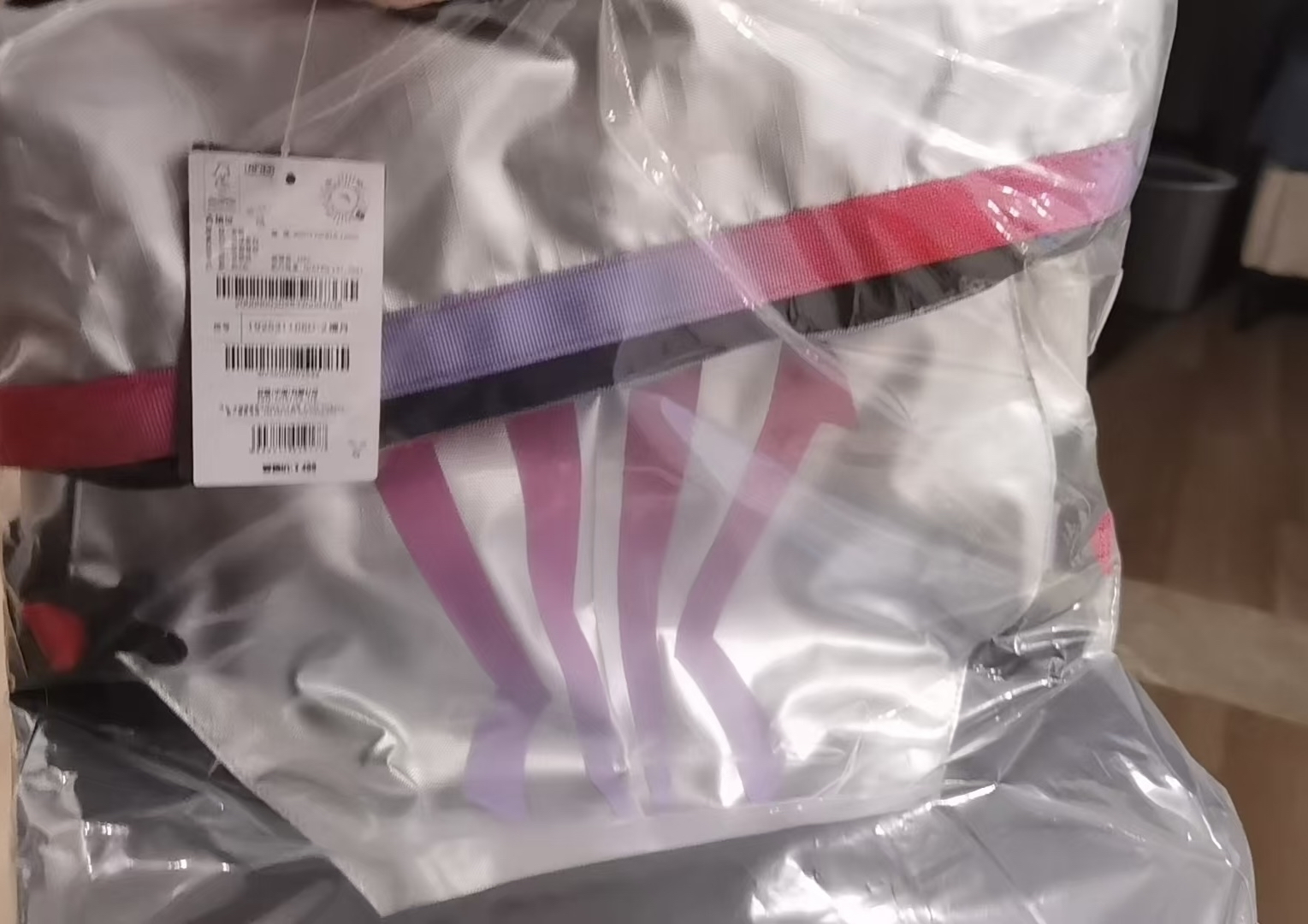 custom review-Anta Irving Collection ПУ (полиуретан) Радужный Рюкзак Стандартный (Standard) Унисекс Черный Серебристый