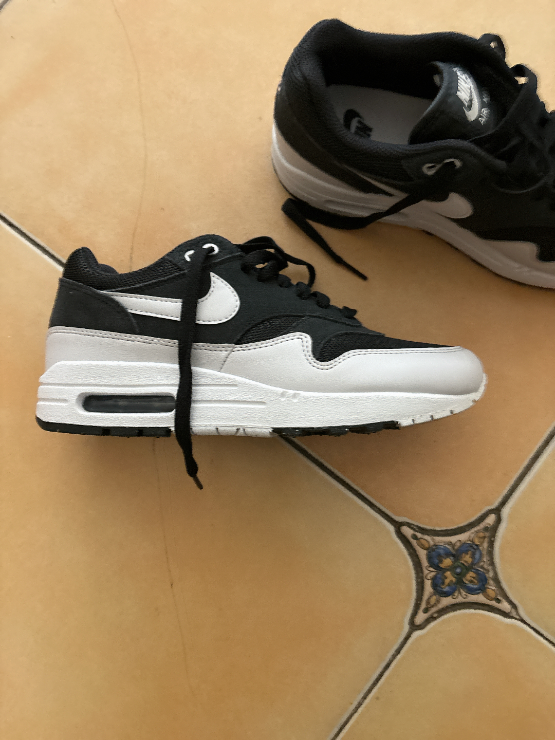 custom review-Nike Air Max 1 Устойчивые к истиранию Низкие Кроссовки для бега Повседневные Унисекс Серый Черный