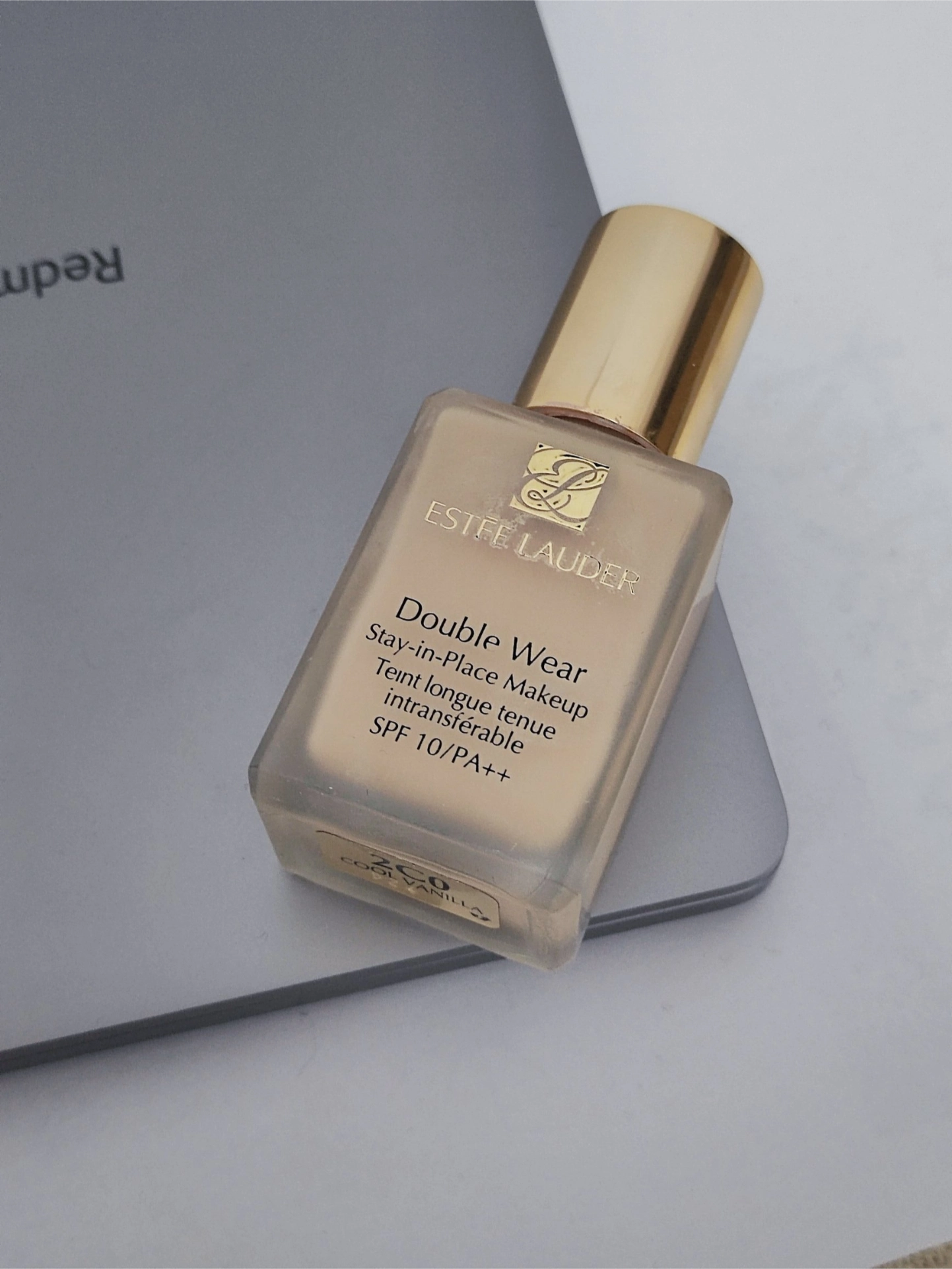 雅诗兰黛 最适合油皮宝宝体质的粉底液