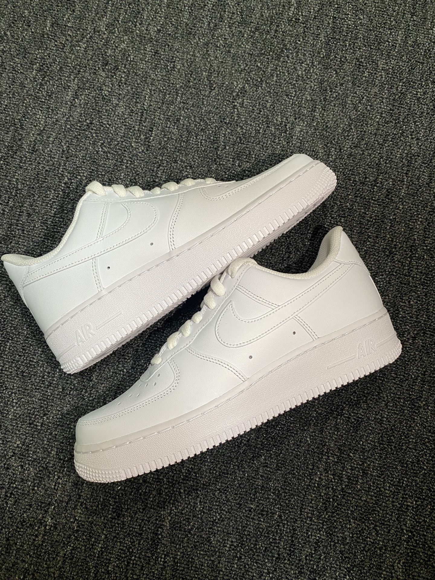 nike af1纯白空军一号 谁又能拒绝呢!