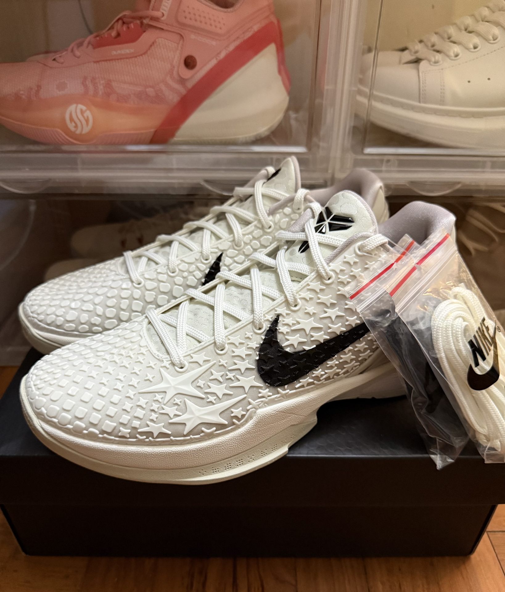 熟悉我的朋友应该知道,科比6复刻是我心目中的实战性能no.1的球鞋