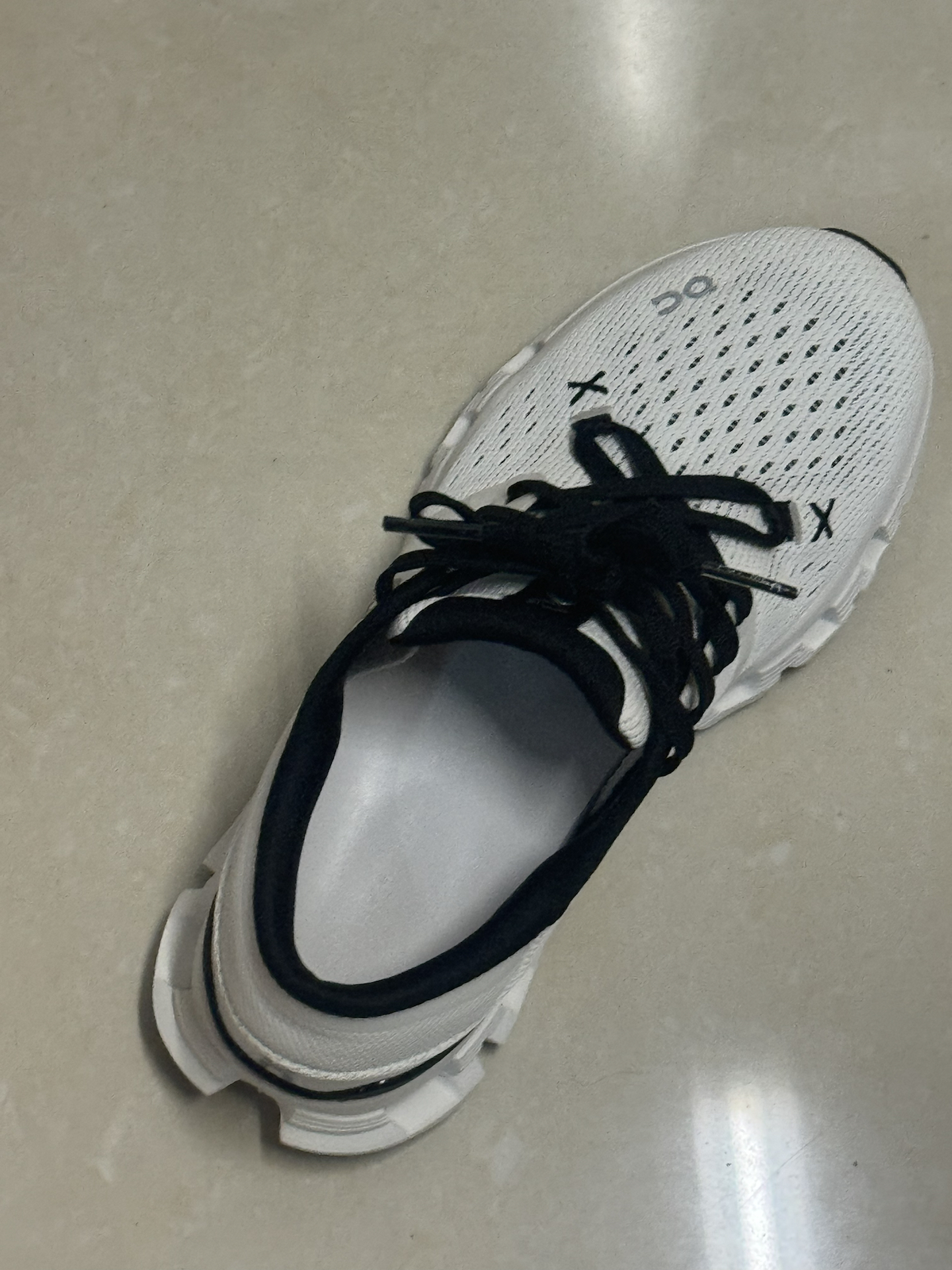 custom review-On Cloud X4 Нескользящие Низкие Кроссовки для тренировок с поддержкой женские белые серый черный