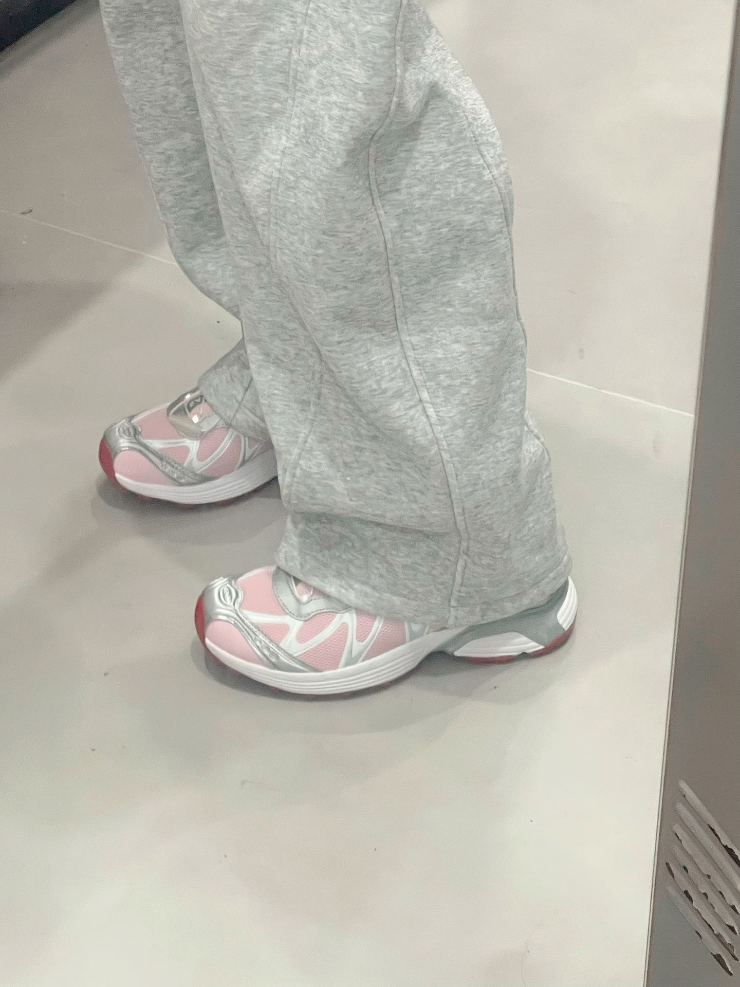 custom review-Sandy Liang x SALOMON XT WHISPER Амортизация Низкий Топ Беговые кроссовки Унисекс Розовый