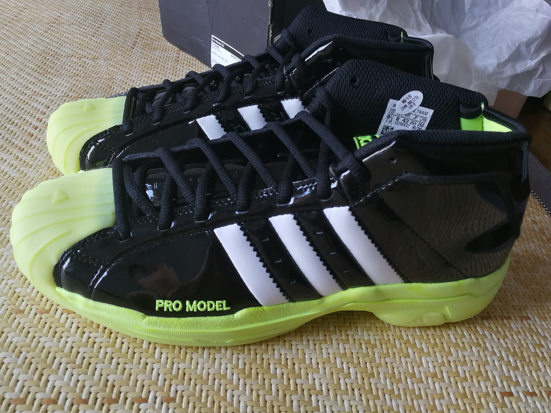 adidas pro model 2g 黑绿 贝壳头篮球鞋