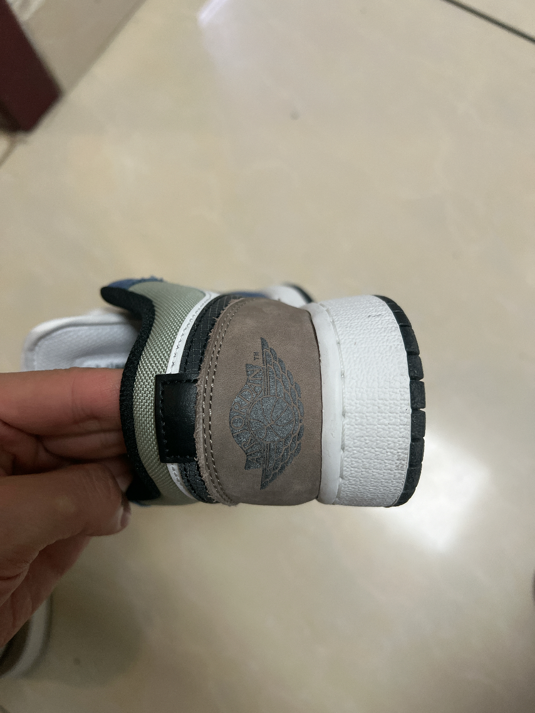 custom review-Jordan Air Jordan 1 Нижняя юбка Устойчивая к истиранию Низкий топ Детские баскетбольные кроссовки Белый Синий
