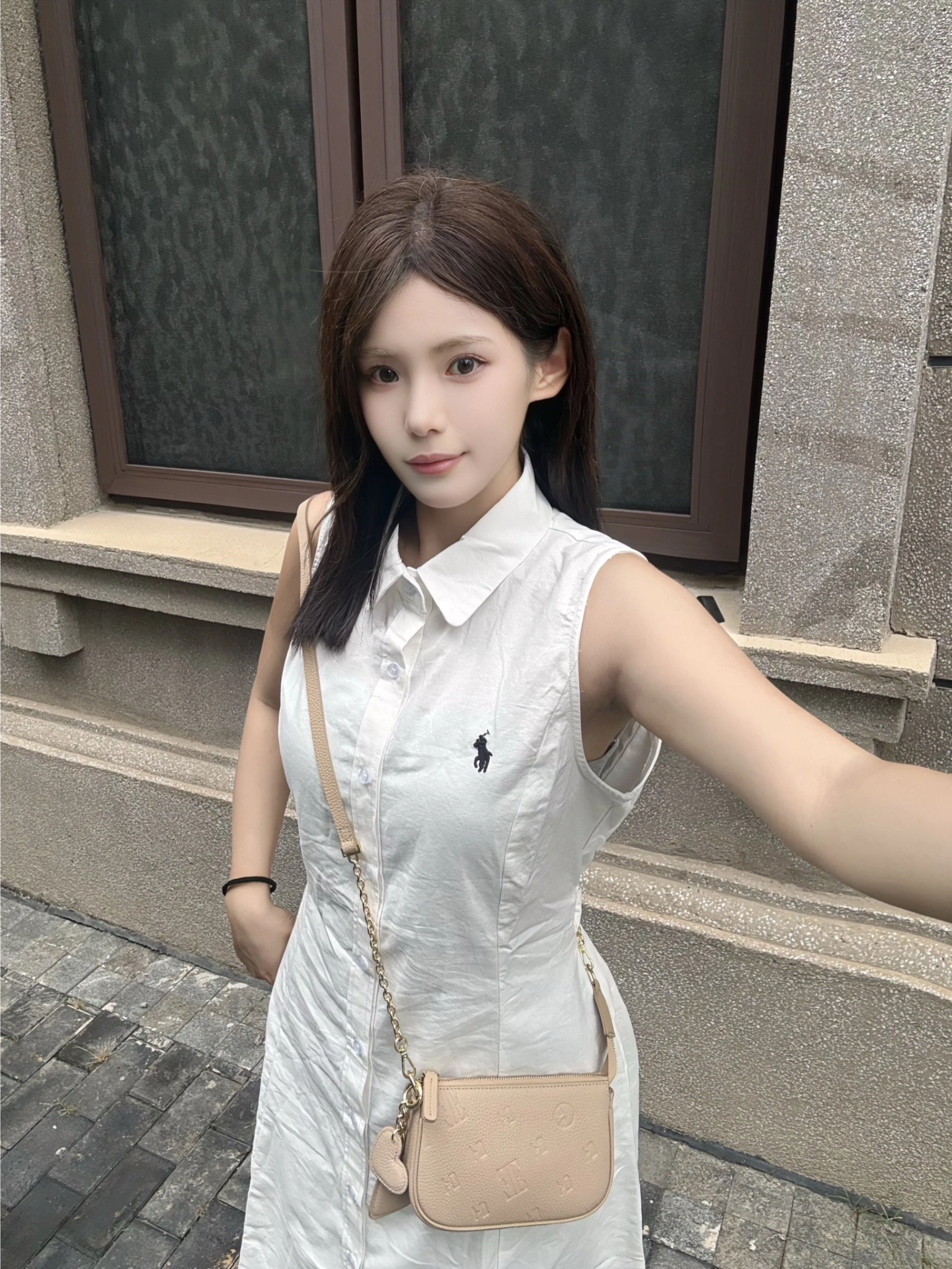 平平无奇的美女穿搭