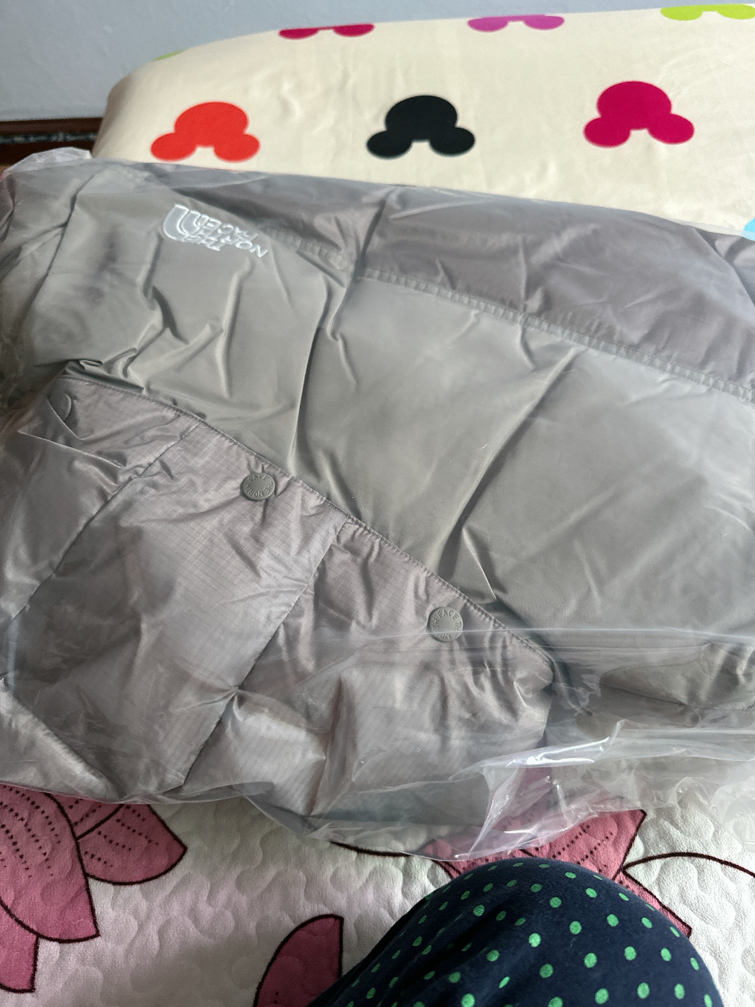 custom review-The North Face Пуховики и зимние пальто Женские Светлый Умбра