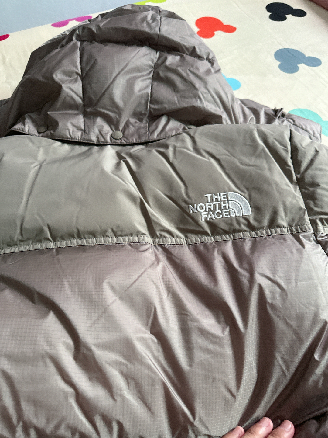 custom review-The North Face Пуховики и зимние пальто Женские Светлый Умбра